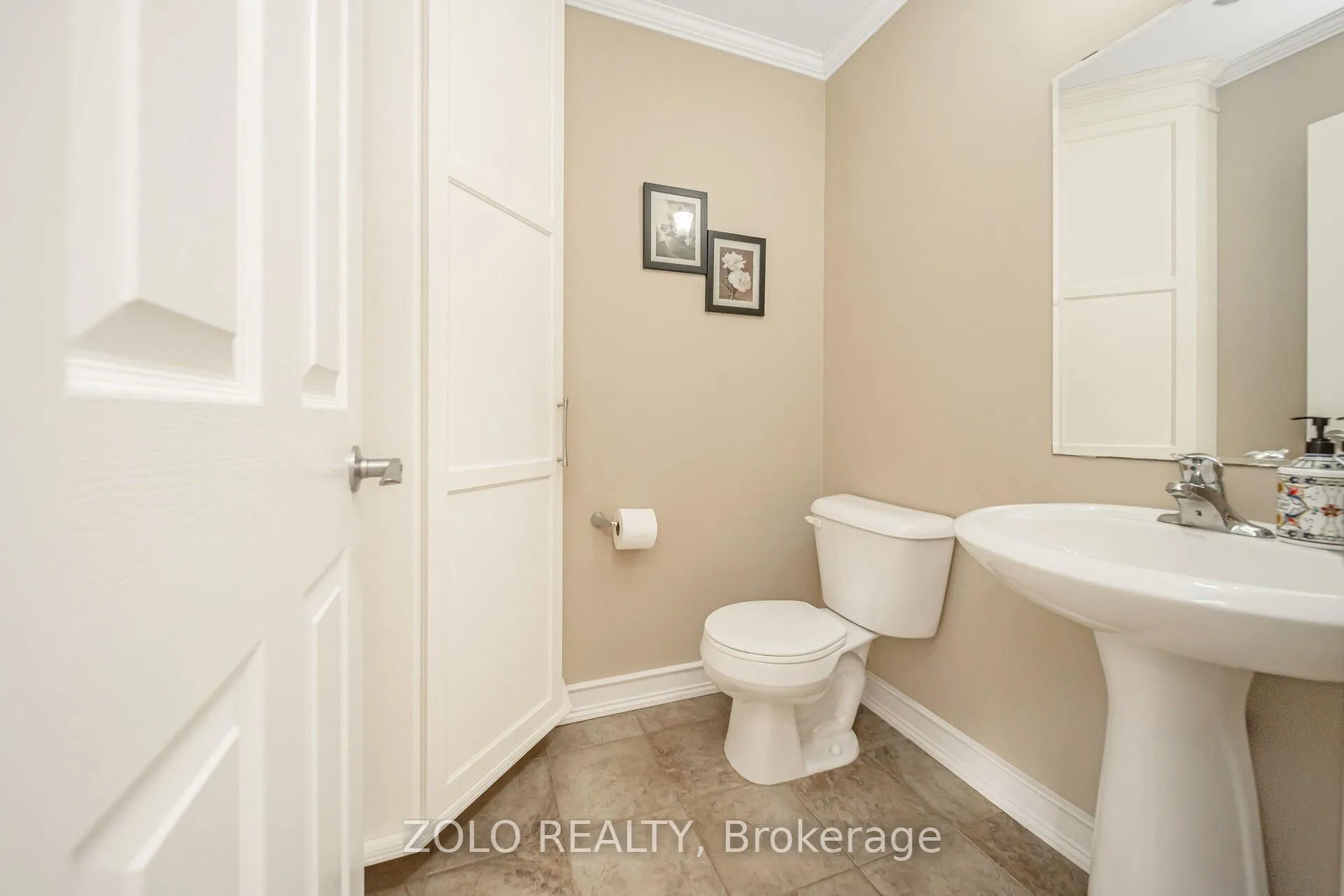 Photo 8 of 174 Parkvale Drive, Kitchener, Huron Park — HOMEH