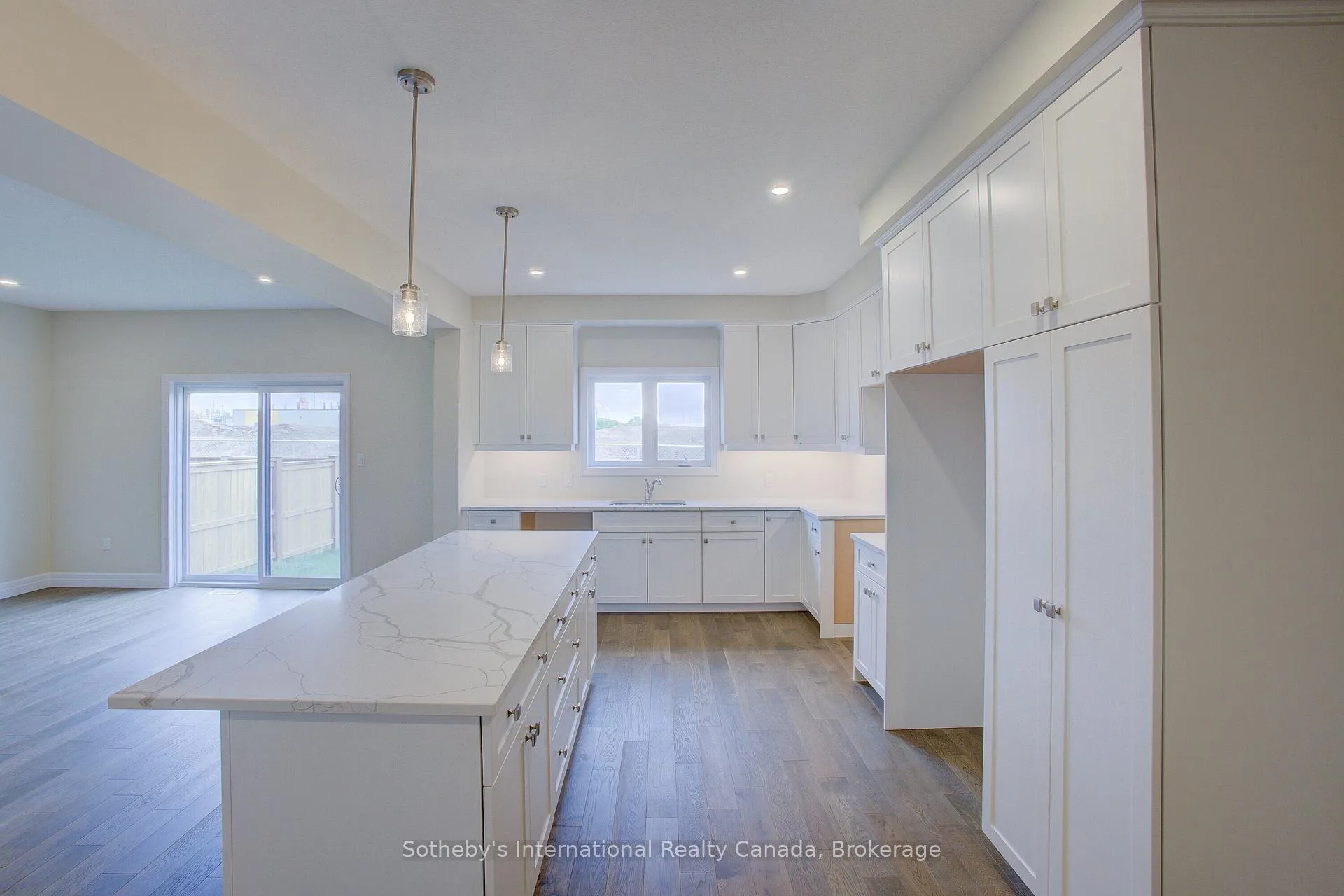 Photo 11 of 648 Wray Avenue S, North Perth, Listowel — HOMEH
