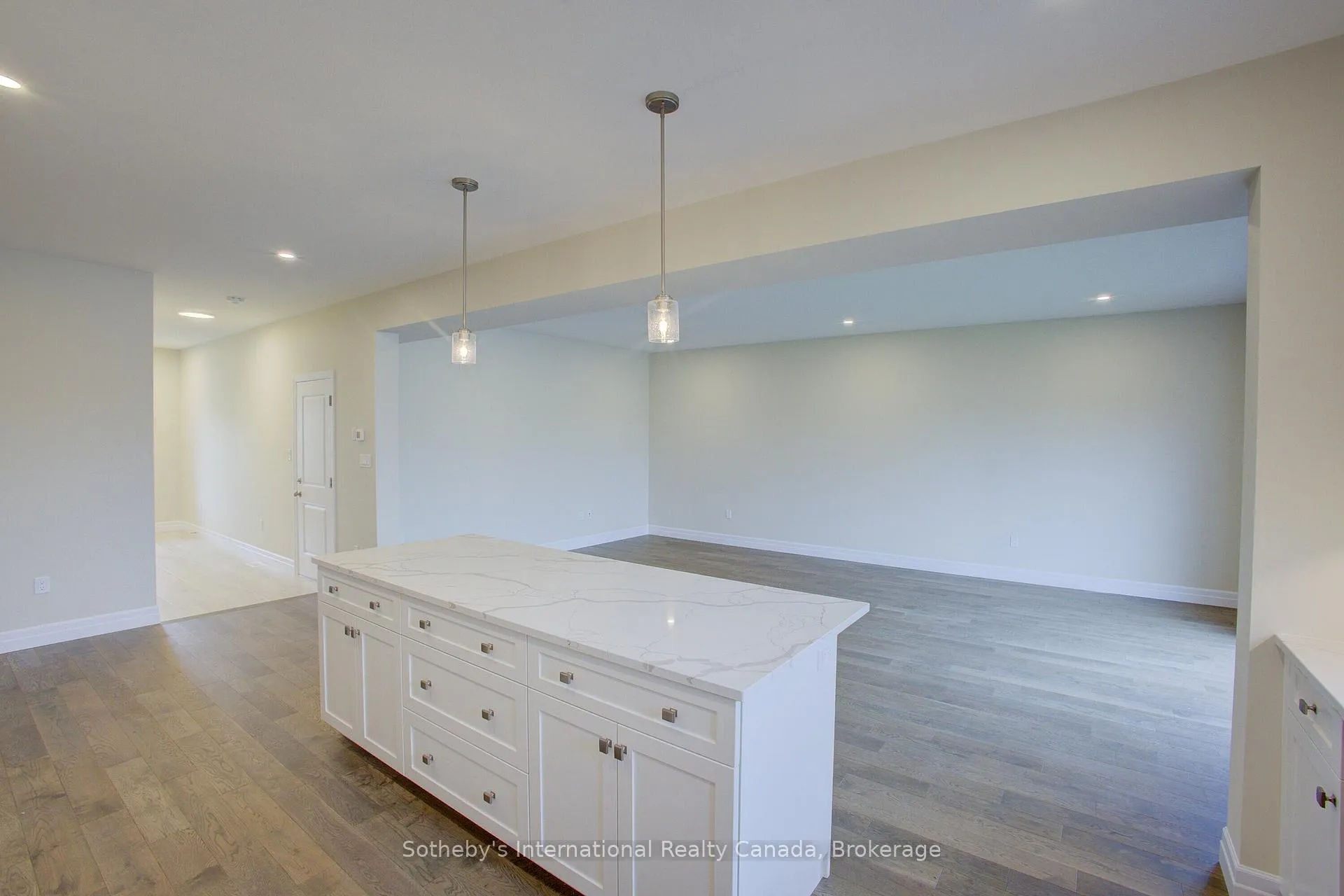 Photo 12 of 648 Wray Avenue S, North Perth, Listowel — HOMEH