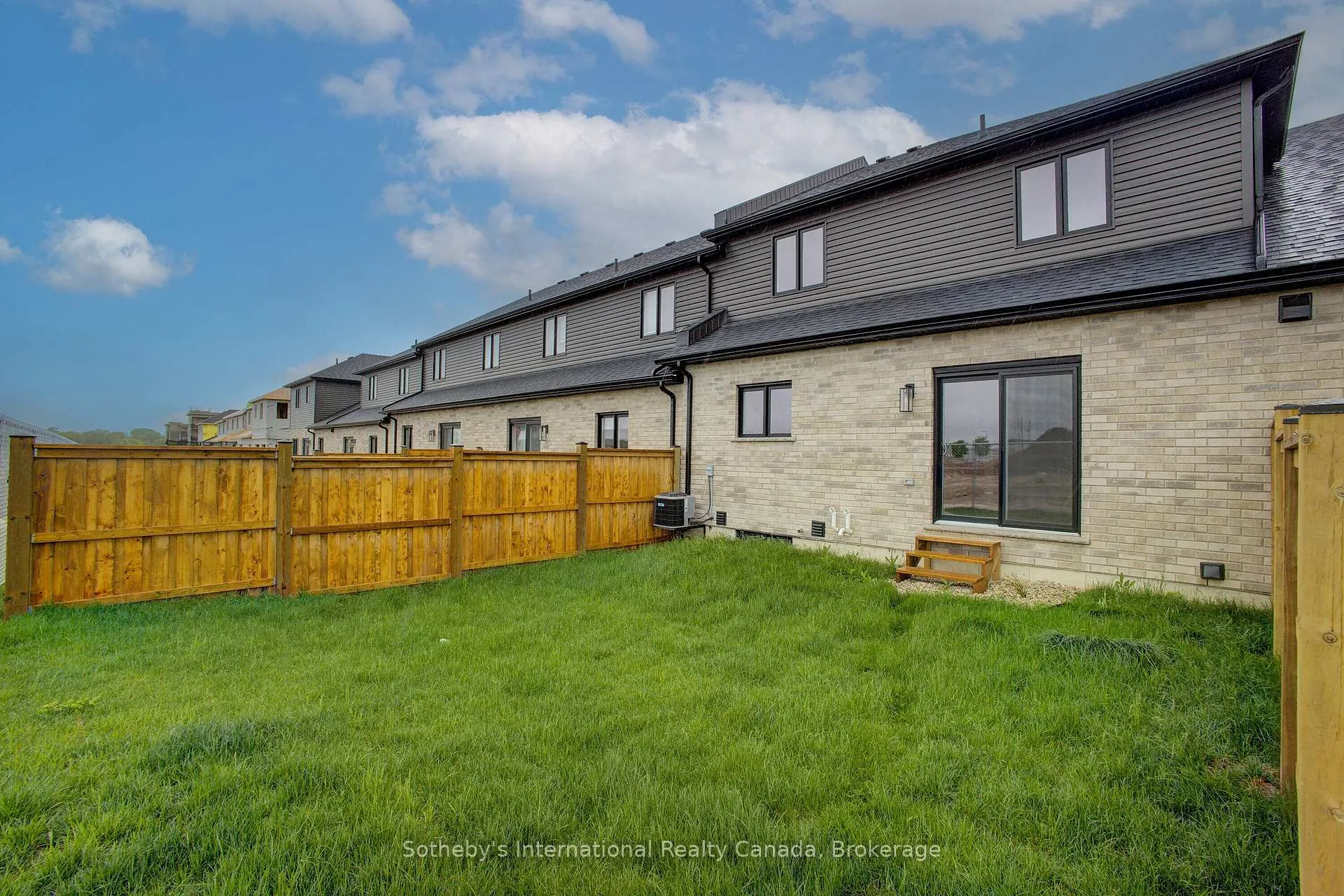Photo 34 of 648 Wray Avenue S, North Perth, Listowel — HOMEH