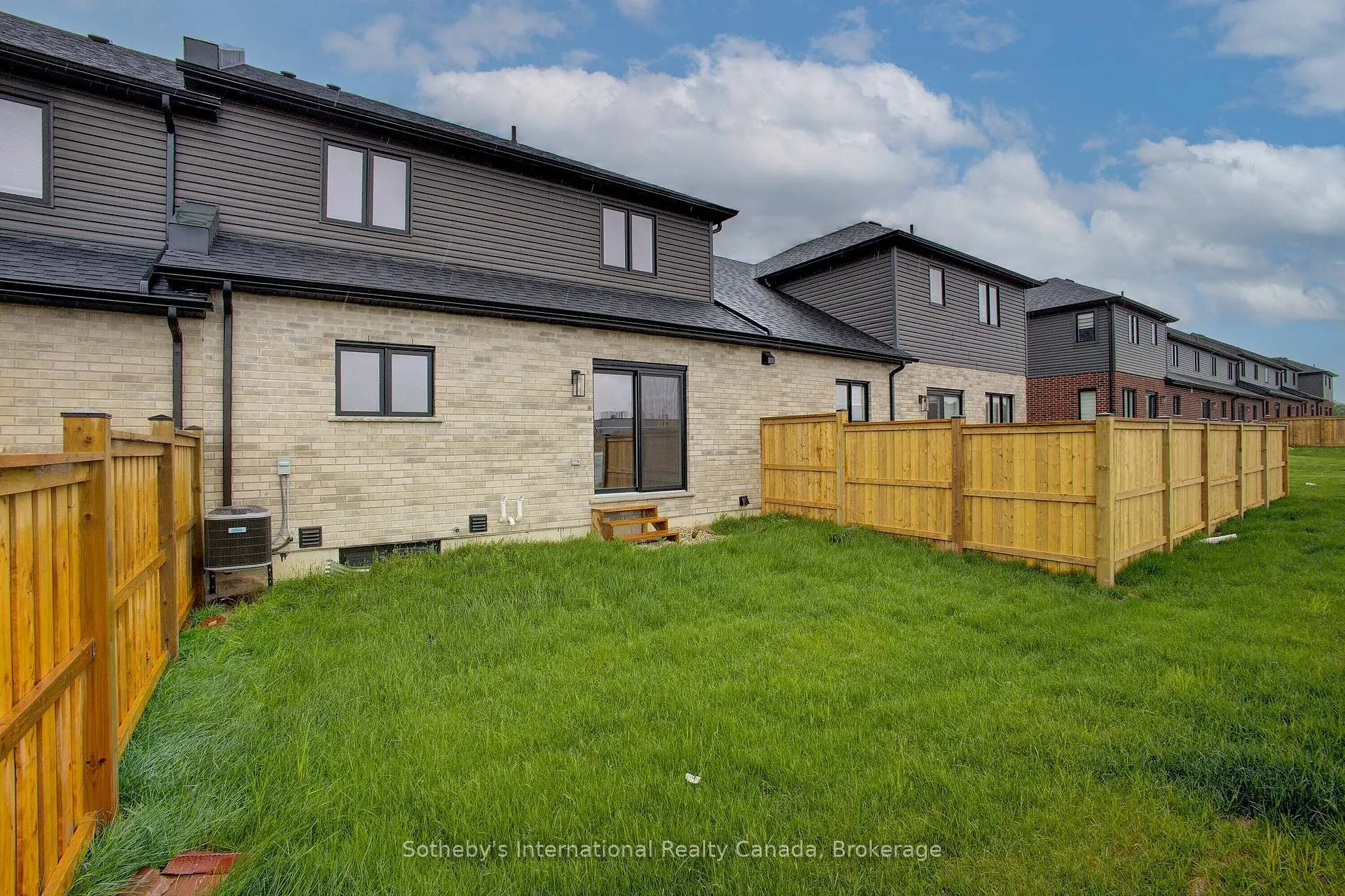 Photo 36 of 648 Wray Avenue S, North Perth, Listowel — HOMEH