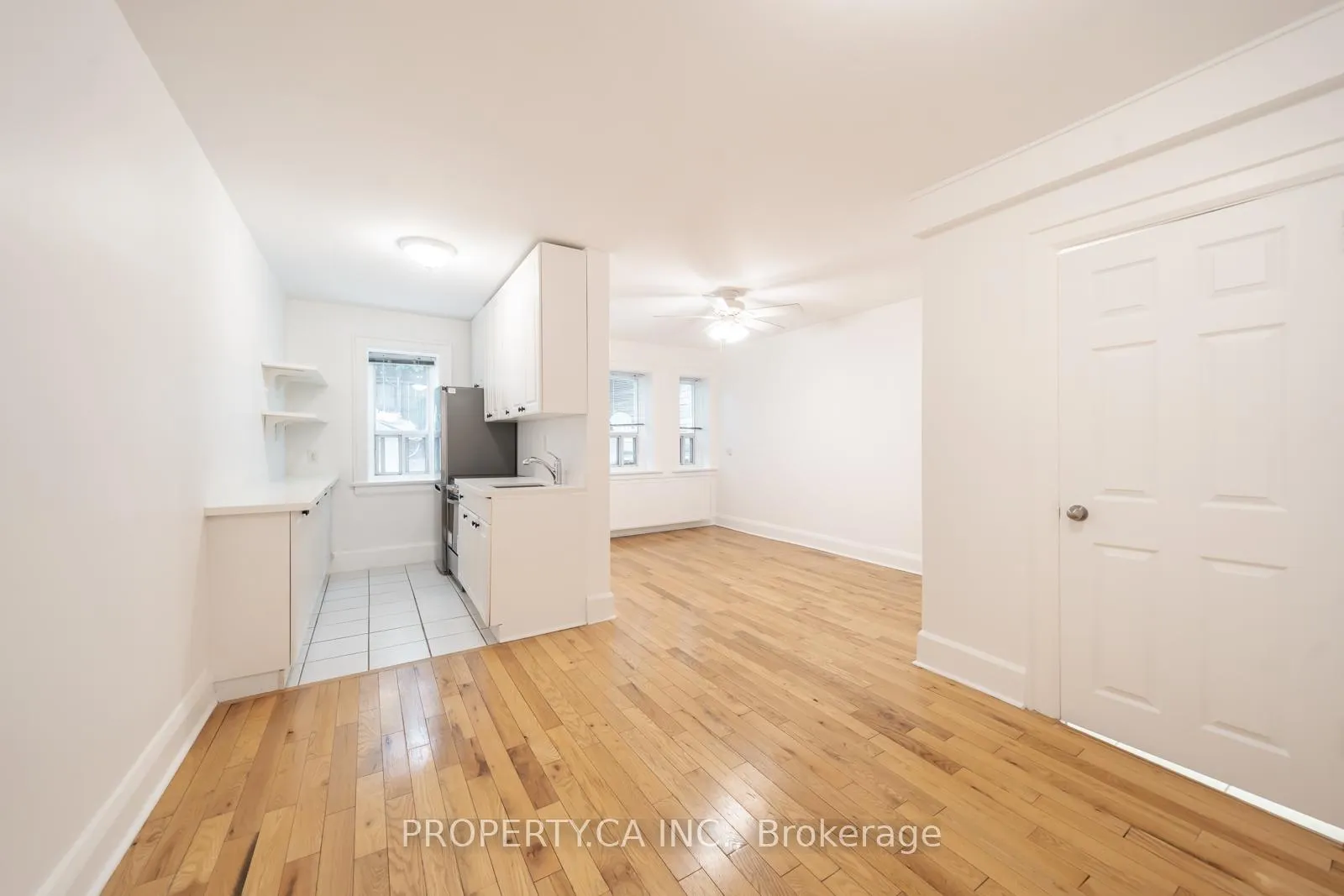 Photo 5 of Unit 8, 849 Broadview Avenue E, Toronto, Danforth — HOMEH