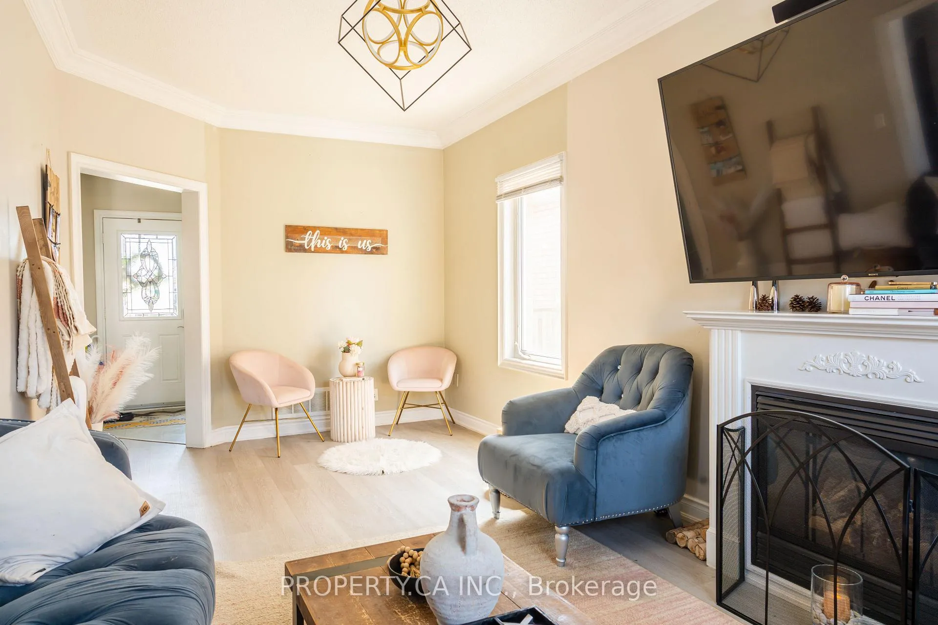 Photo 10 of 16 Connaught Lane, Barrie, Innis-Shore — HOMEH
