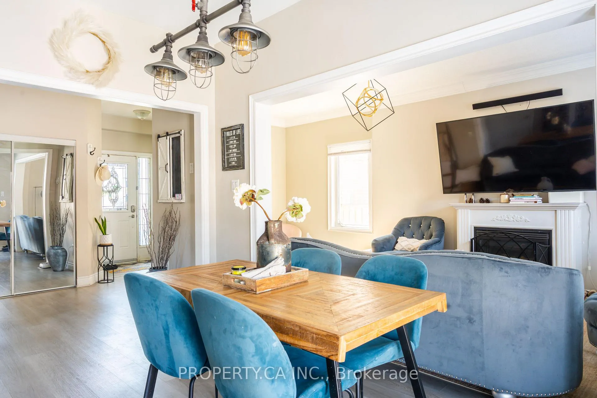 Photo 14 of 16 Connaught Lane, Barrie, Innis-Shore — HOMEH
