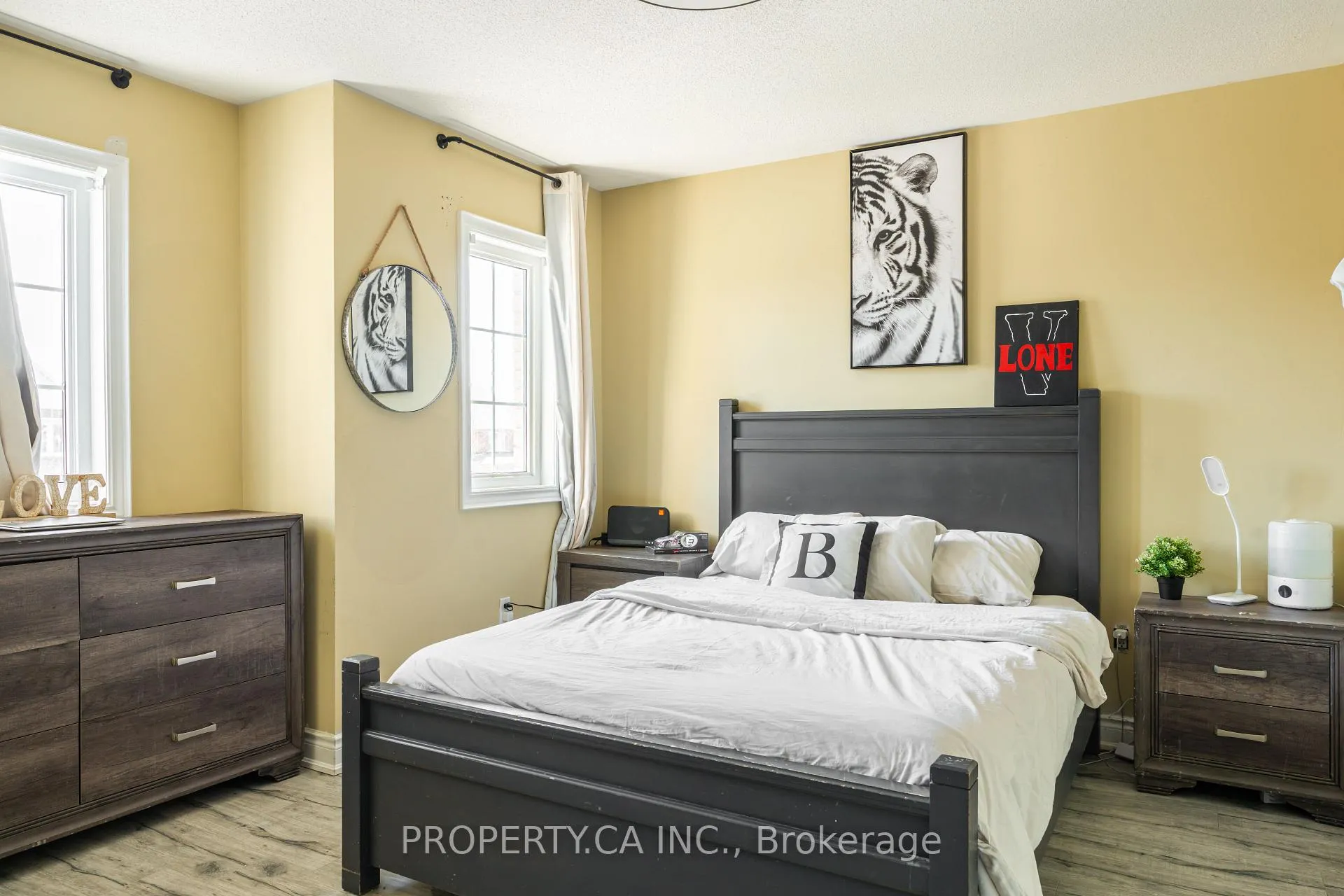 Photo 24 of 16 Connaught Lane, Barrie, Innis-Shore — HOMEH