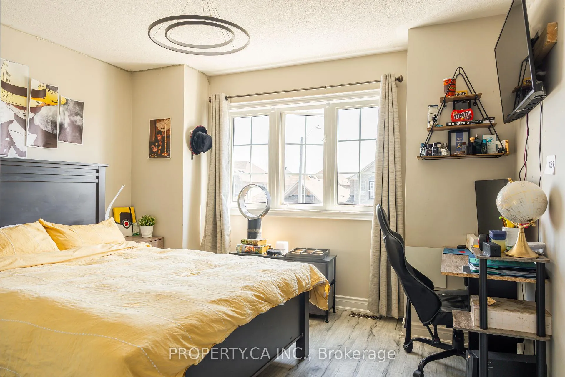 Photo 26 of 16 Connaught Lane, Barrie, Innis-Shore — HOMEH