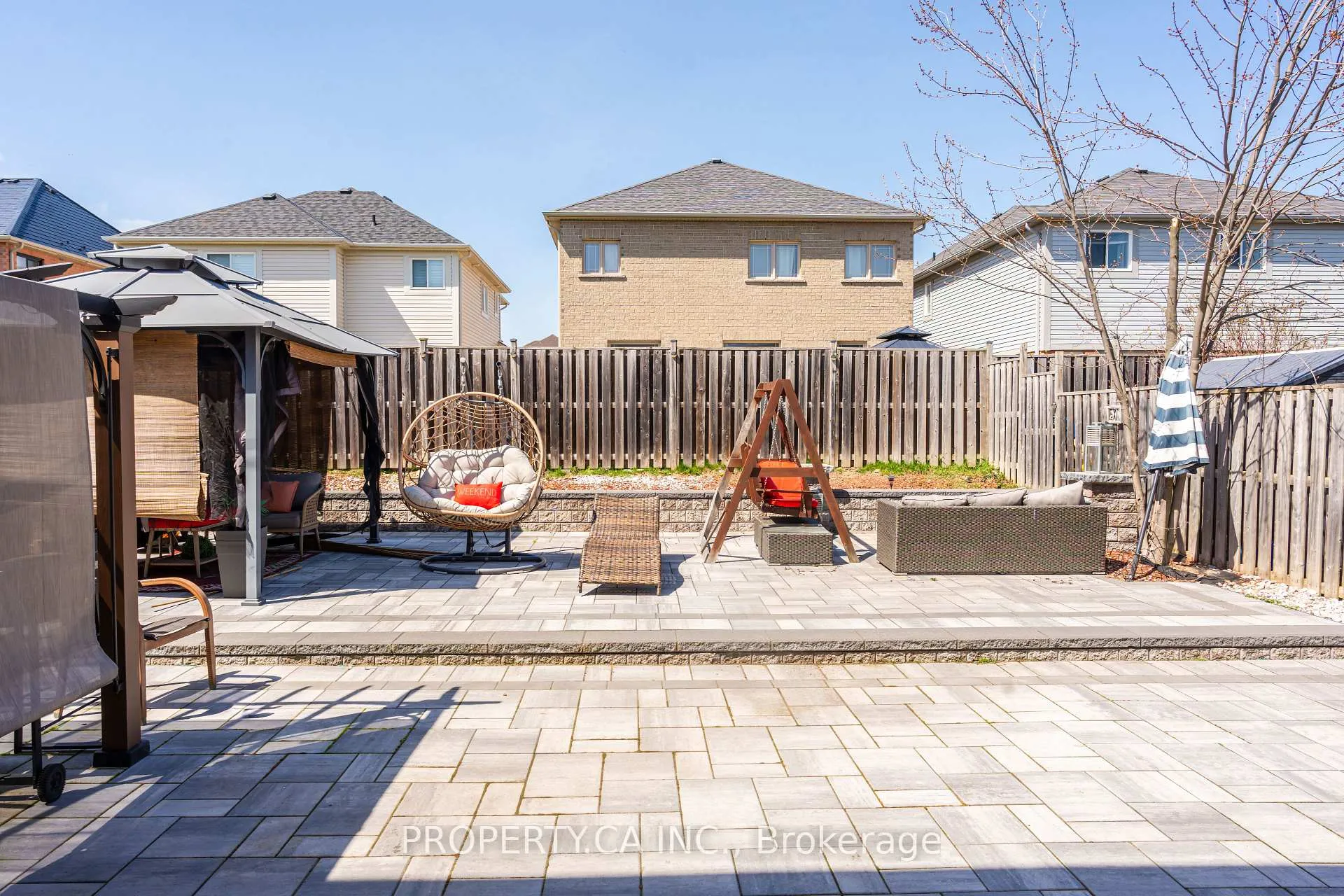 Photo 29 of 16 Connaught Lane, Barrie, Innis-Shore — HOMEH