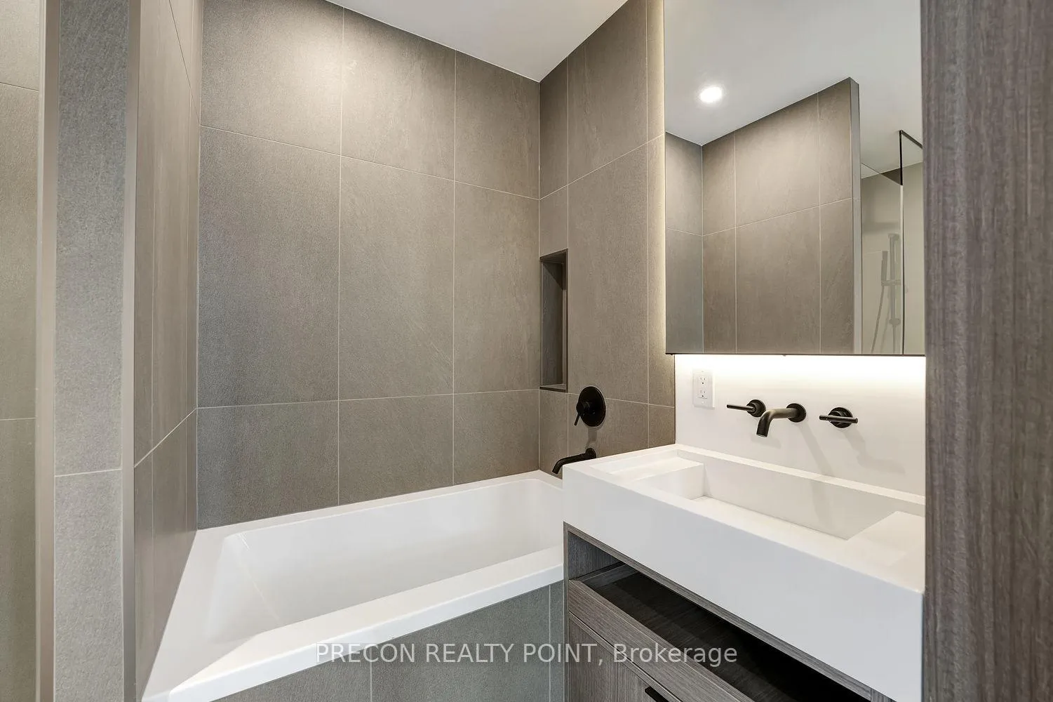 Photo 21 of Unit TH07, 55 Charles Street E, Toronto, Church-Yonge Corridor — HOMEH