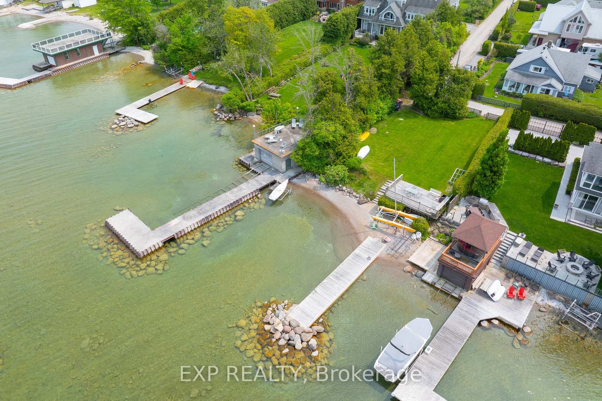 Photo 4 of 55 Westwind Circle, Georgina, Historic Lakeshore Communities — HOMEH
