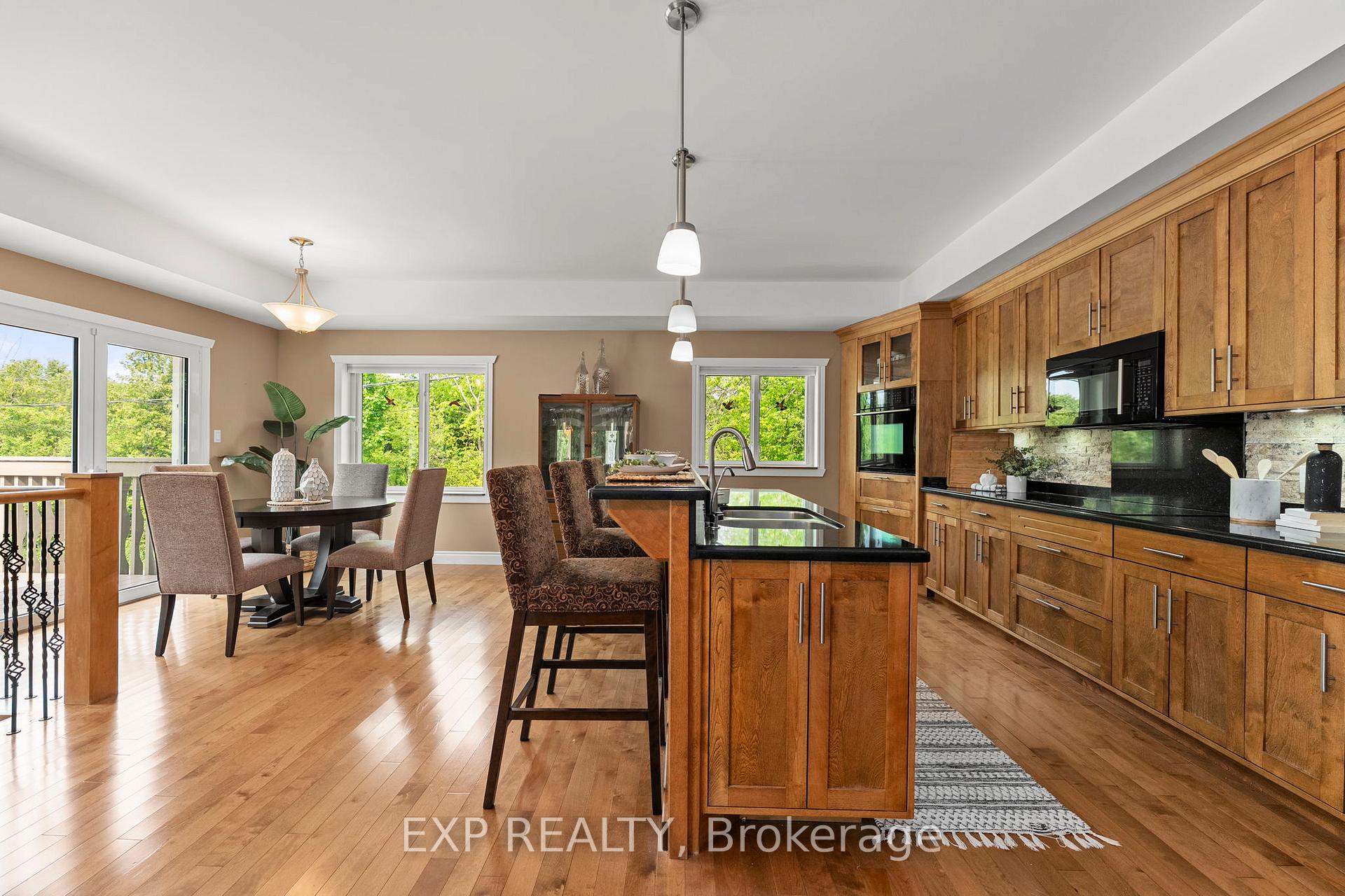 Photo 11 of 55 Westwind Circle, Georgina, Historic Lakeshore Communities — HOMEH