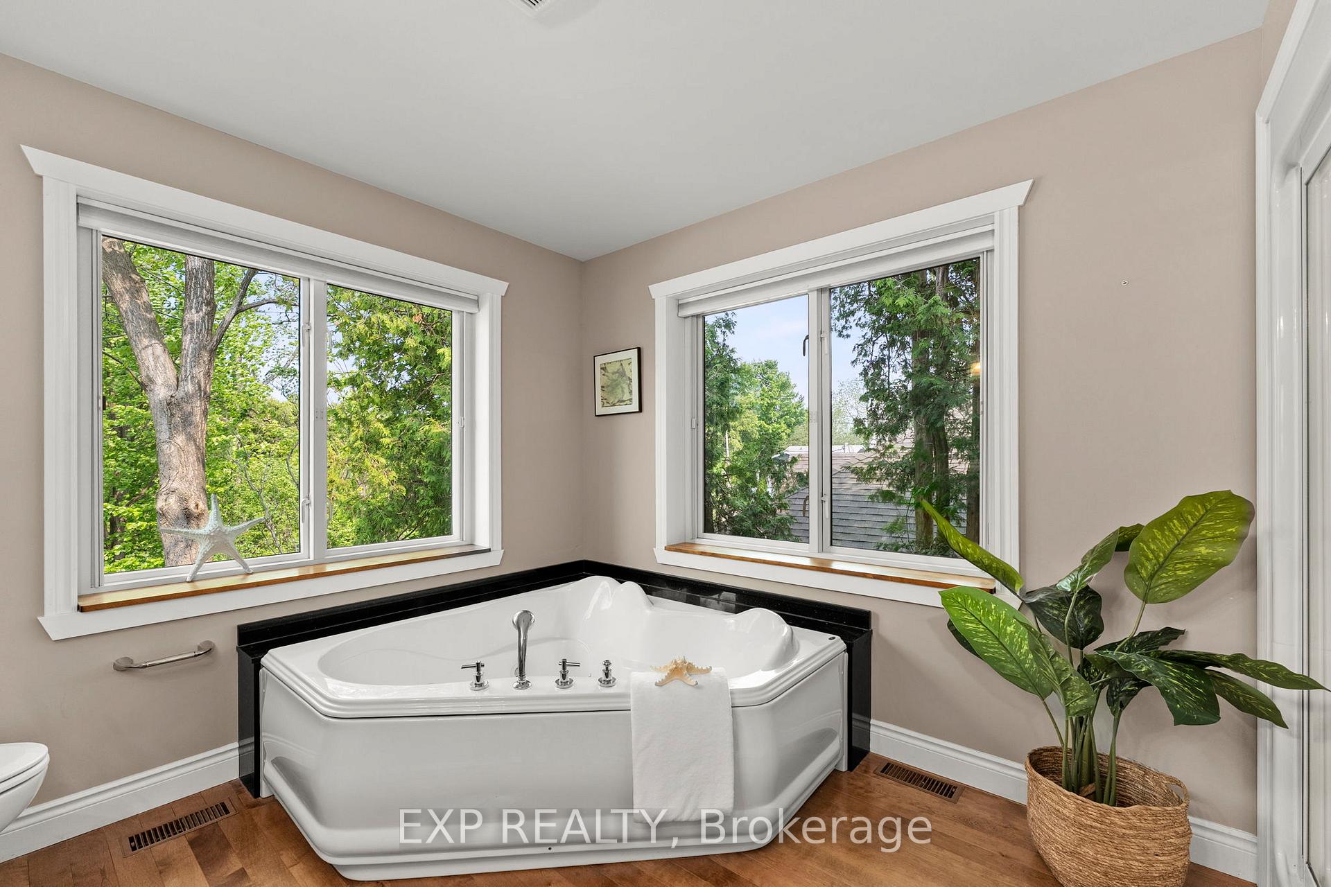 Photo 22 of 55 Westwind Circle, Georgina, Historic Lakeshore Communities — HOMEH