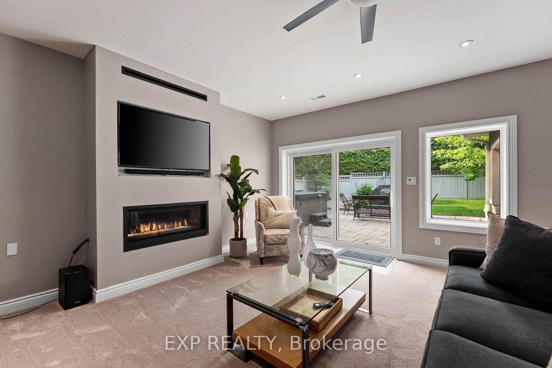 Photo 25 of 55 Westwind Circle, Georgina, Historic Lakeshore Communities — HOMEH