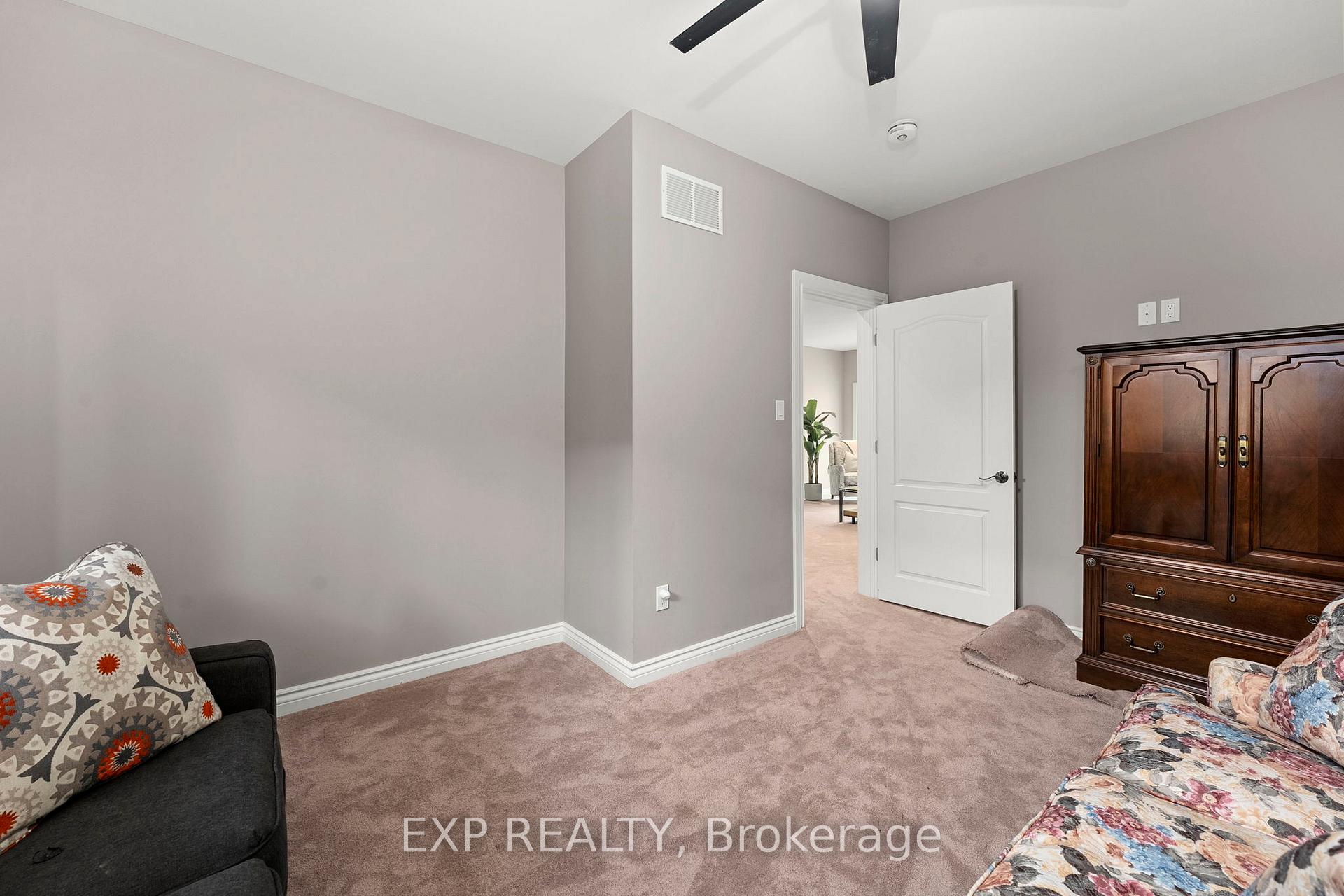Photo 30 of 55 Westwind Circle, Georgina, Historic Lakeshore Communities — HOMEH