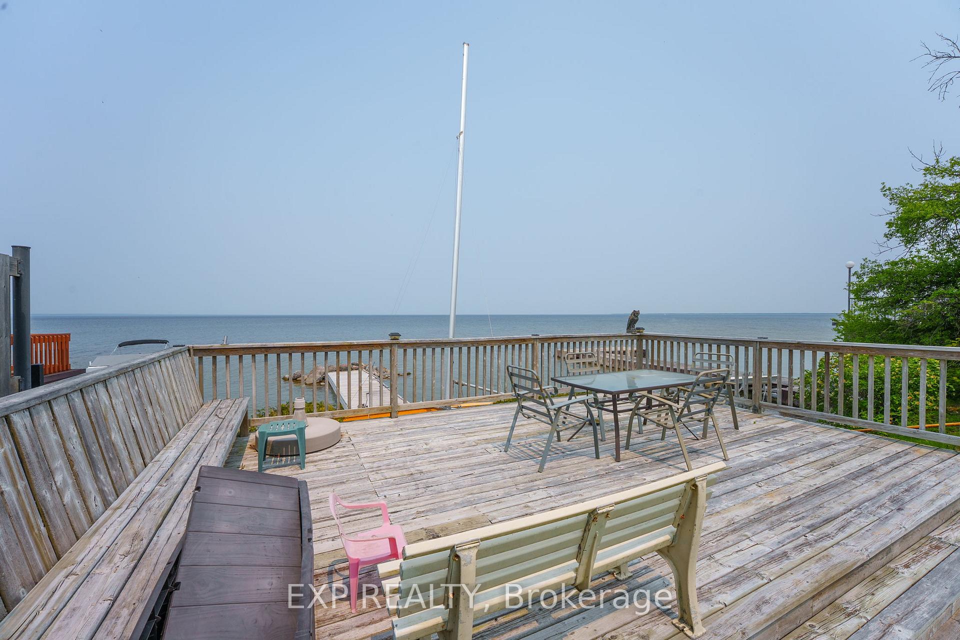 Photo 42 of 55 Westwind Circle, Georgina, Historic Lakeshore Communities — HOMEH