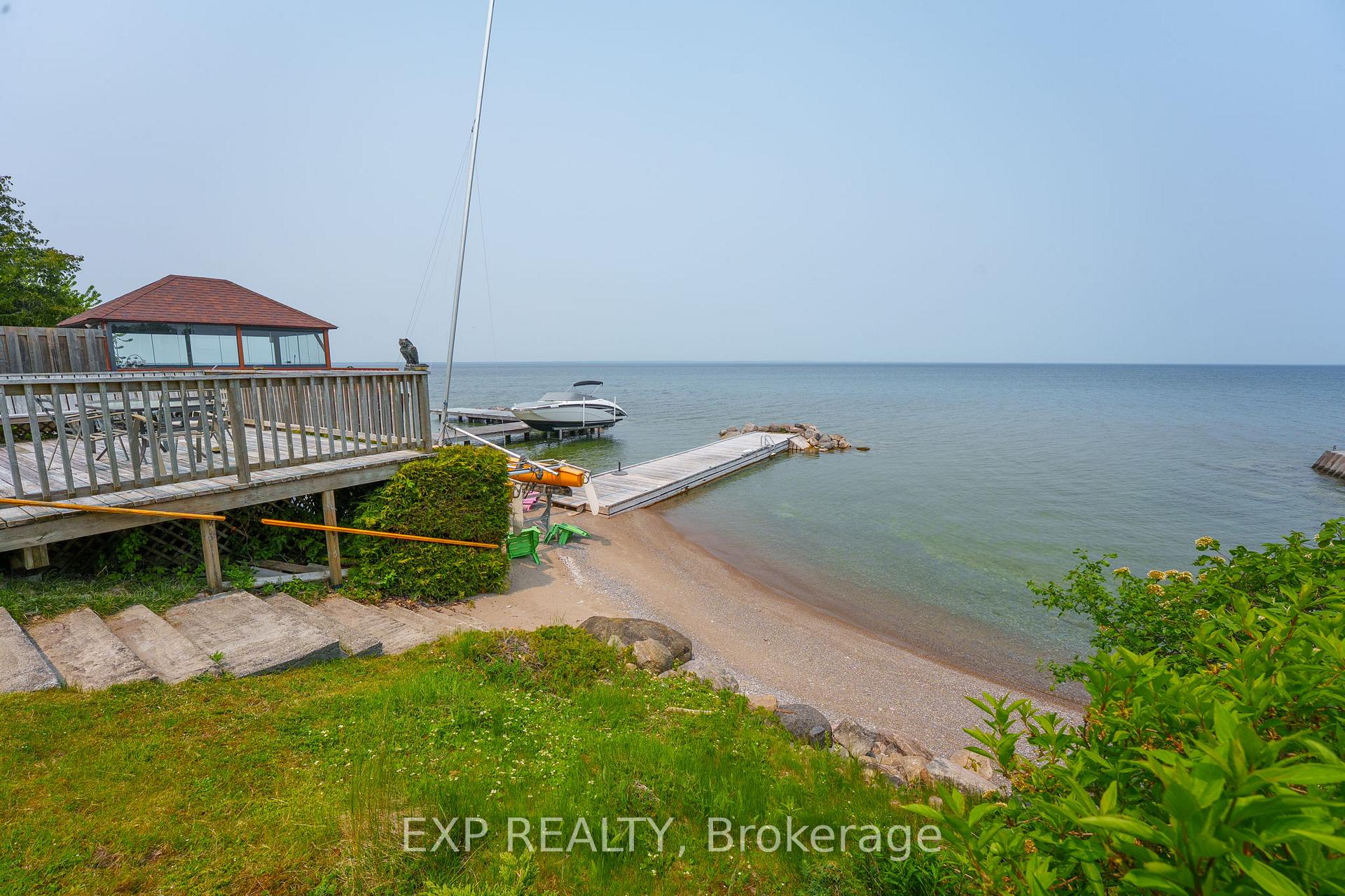 Photo 43 of 55 Westwind Circle, Georgina, Historic Lakeshore Communities — HOMEH