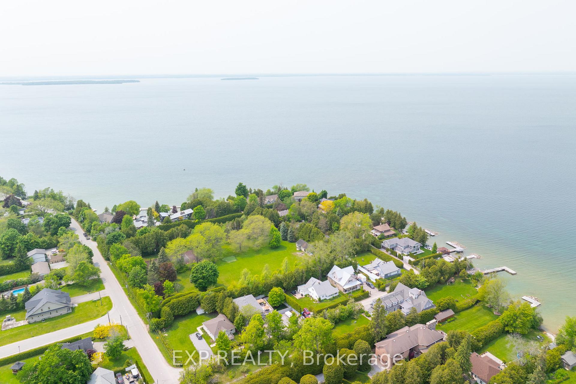 Photo 45 of 55 Westwind Circle, Georgina, Historic Lakeshore Communities — HOMEH