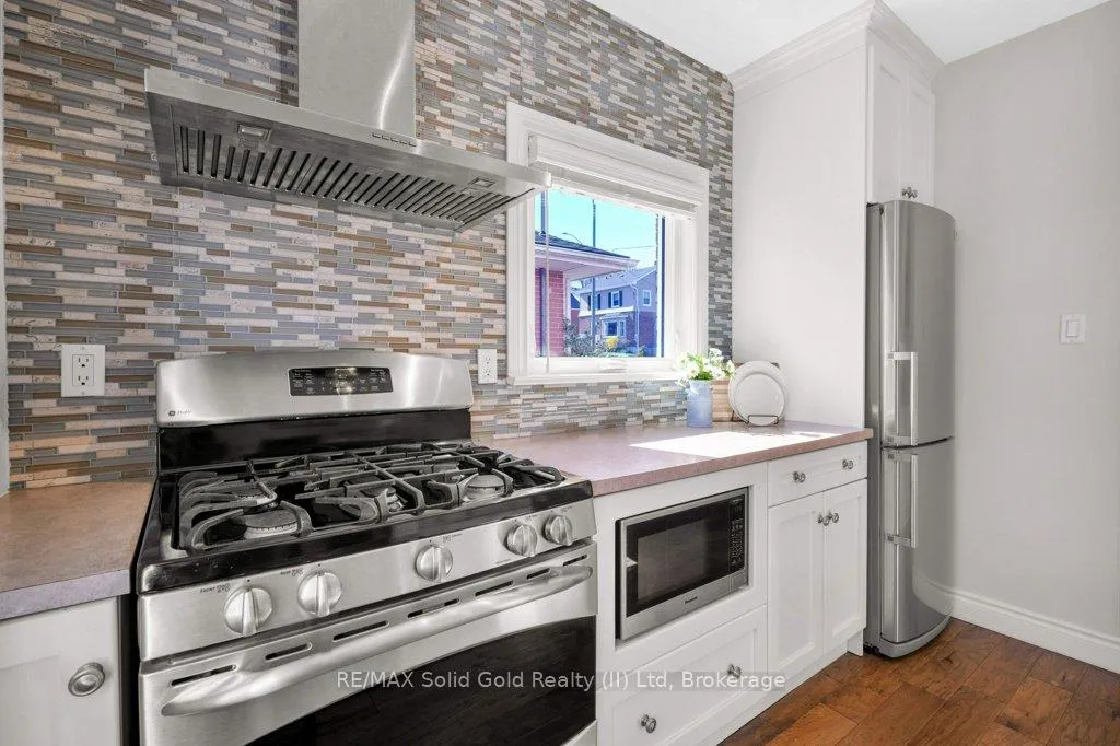 Photo 14 of 47 2nd Avenue, Cambridge — HOMEH
