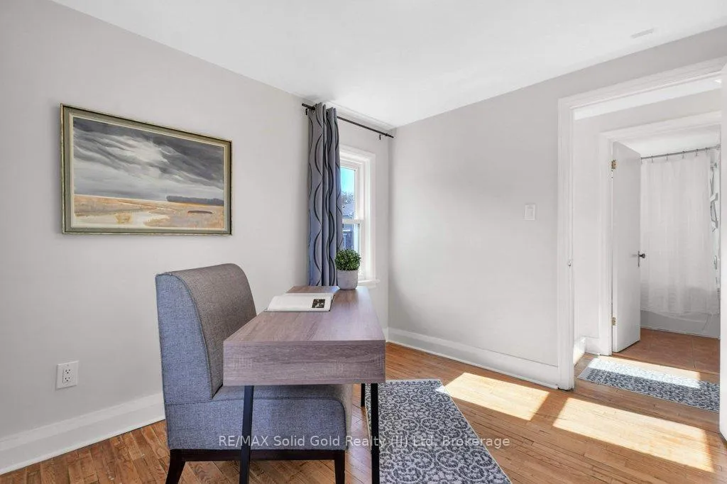 Photo 26 of 47 2nd Avenue, Cambridge — HOMEH
