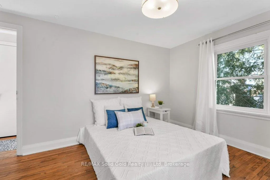 Photo 29 of 47 2nd Avenue, Cambridge — HOMEH