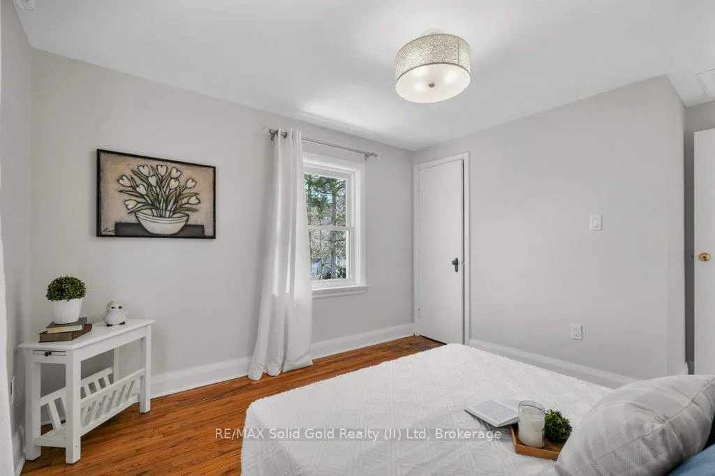 Photo 30 of 47 2nd Avenue, Cambridge — HOMEH