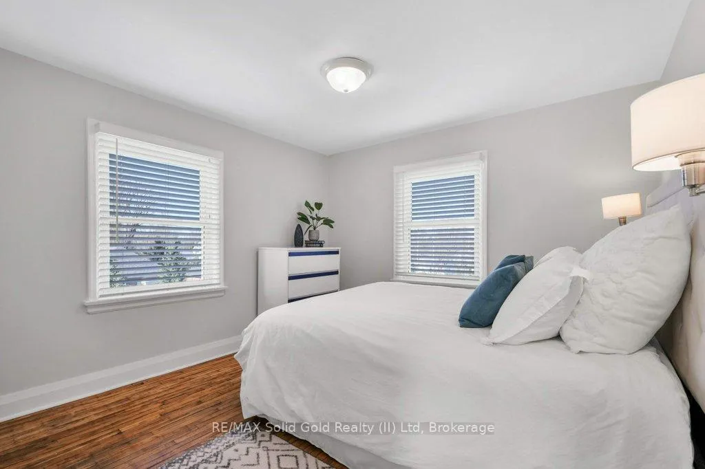 Photo 31 of 47 2nd Avenue, Cambridge — HOMEH