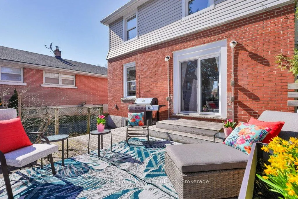 Photo 42 of 47 2nd Avenue, Cambridge — HOMEH