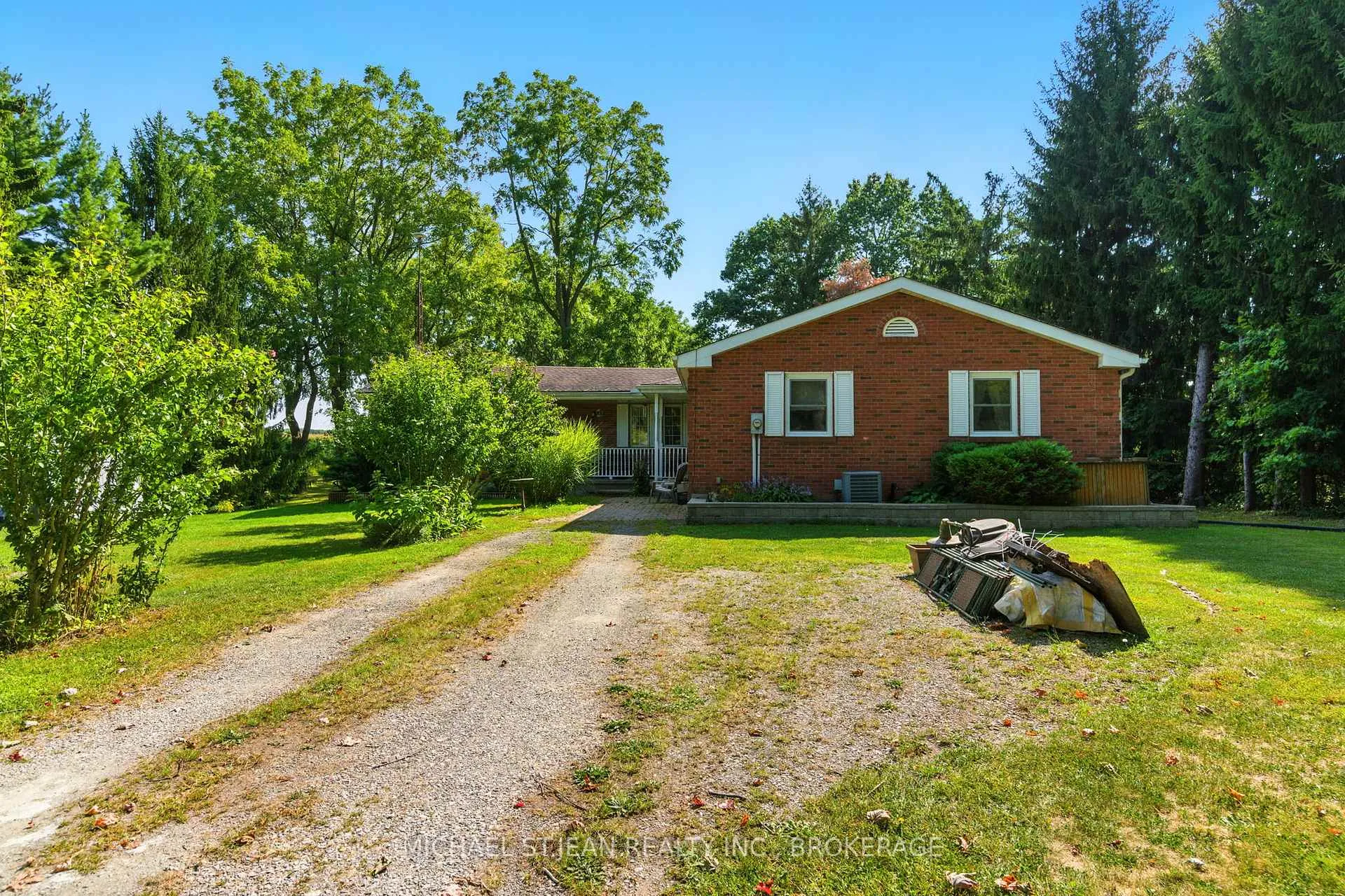 Photo 2 of 42347 Highway 3, Wainfleet, Marshville/Winger — HOMEH