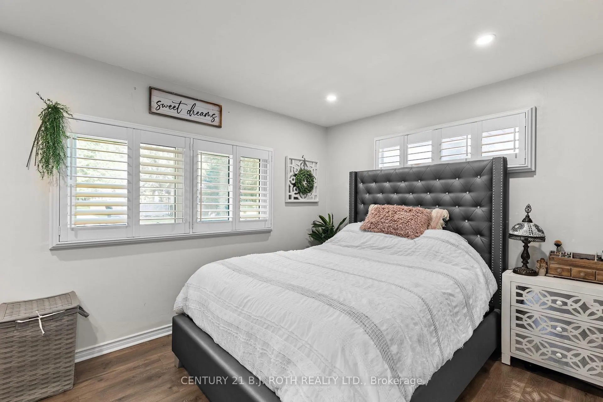 Photo 17 of 1551 Gill Road, Springwater, Midhurst — HOMEH