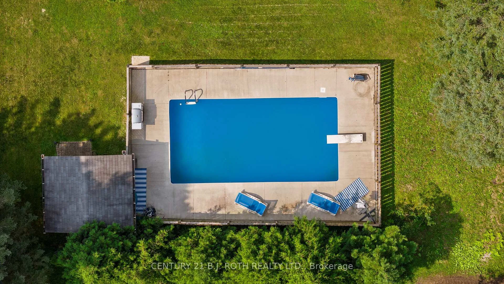 Photo 33 of 1551 Gill Road, Springwater, Midhurst — HOMEH
