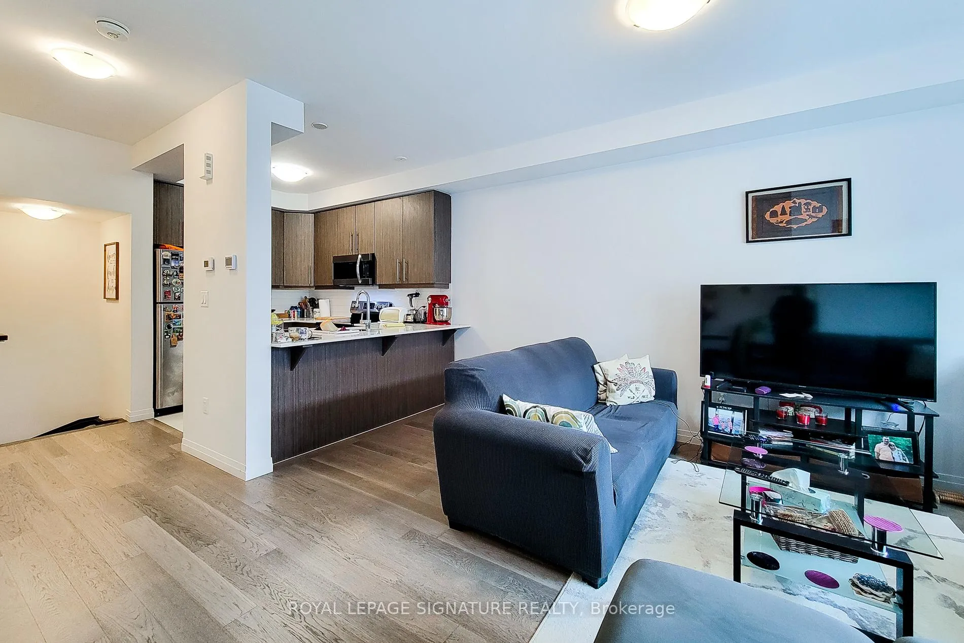 Photo 3 of Unit 94, 30 Times Square Boulevard, Hamilton, Stoney Creek — HOMEH
