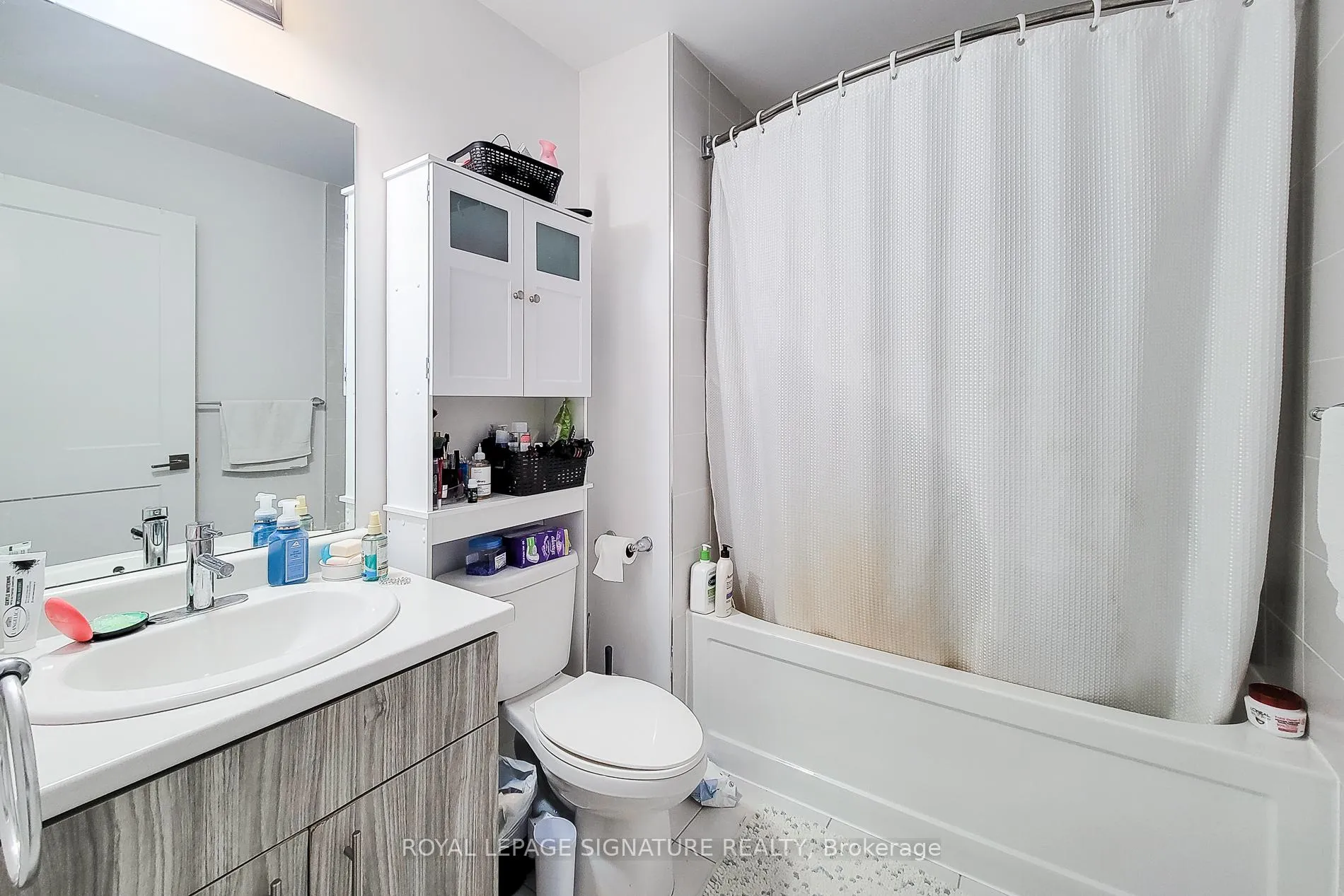 Photo 8 of Unit 94, 30 Times Square Boulevard, Hamilton, Stoney Creek — HOMEH