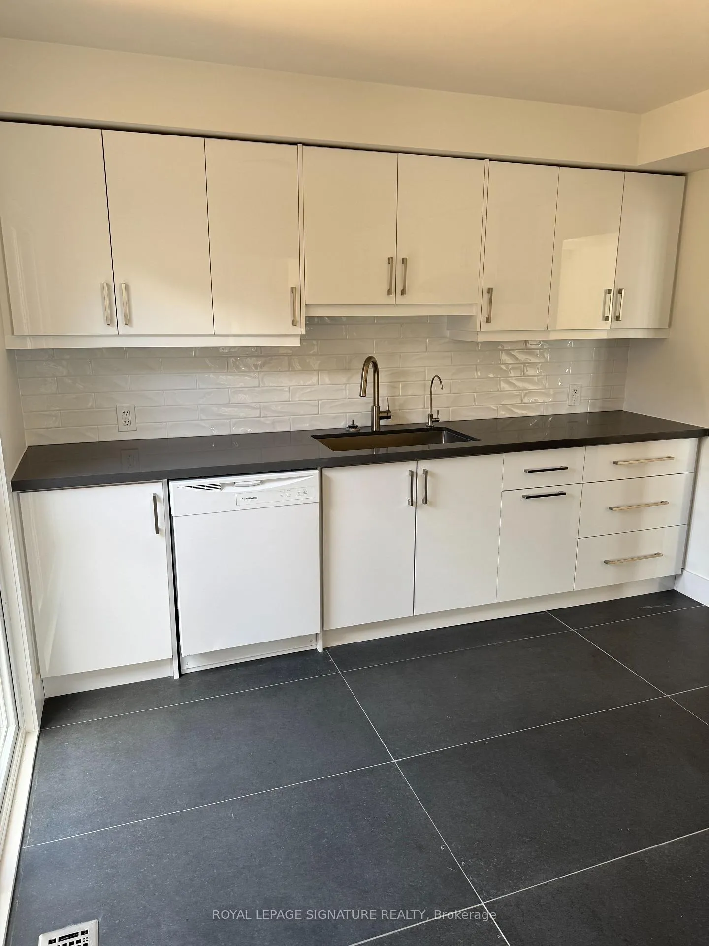 Photo 5 of Unit Main, 199 Greyabby Trail, Toronto, East End-Danforth — HOMEH