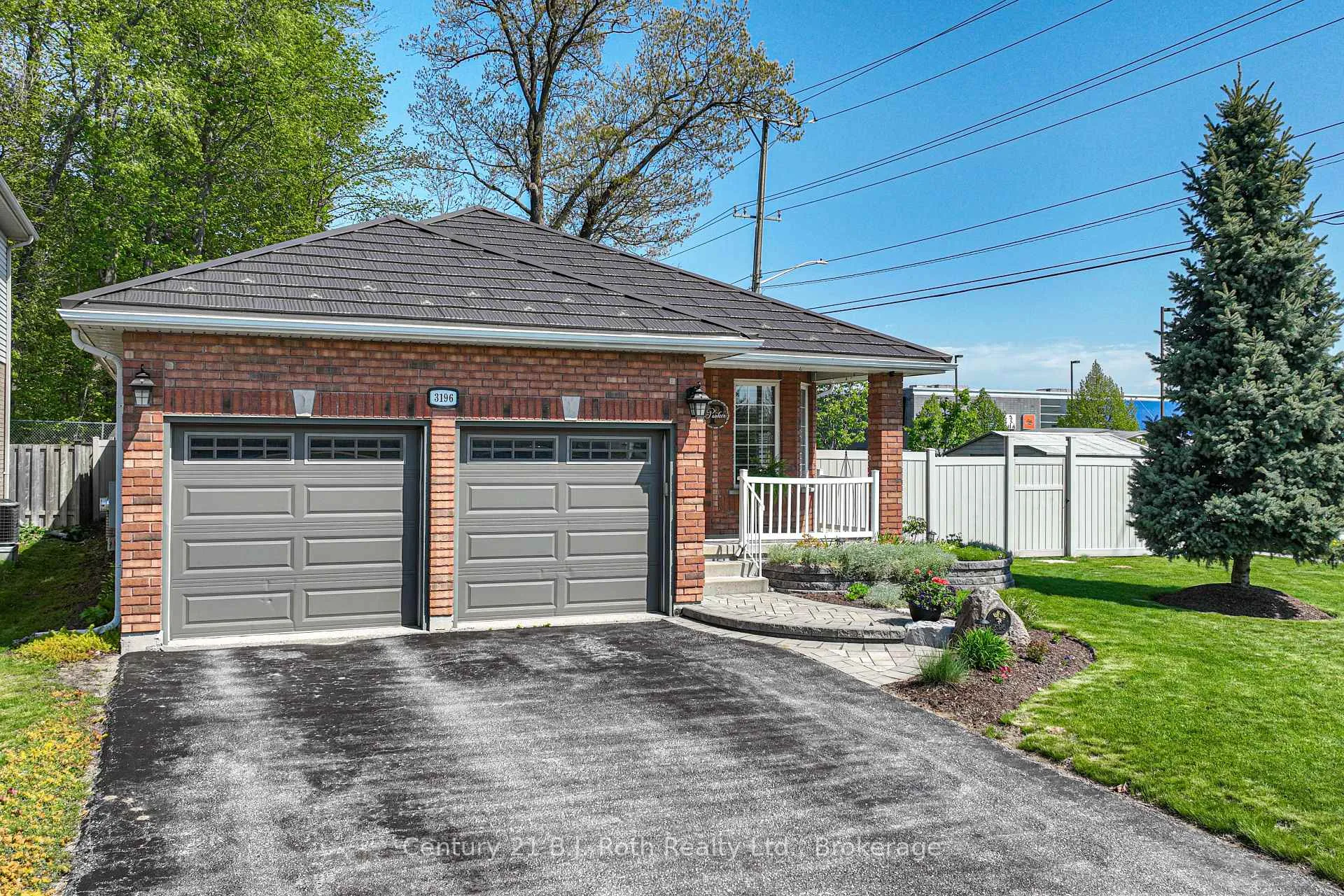 Photo 2 of 3196 Monarch Drive, Orillia — HOMEH