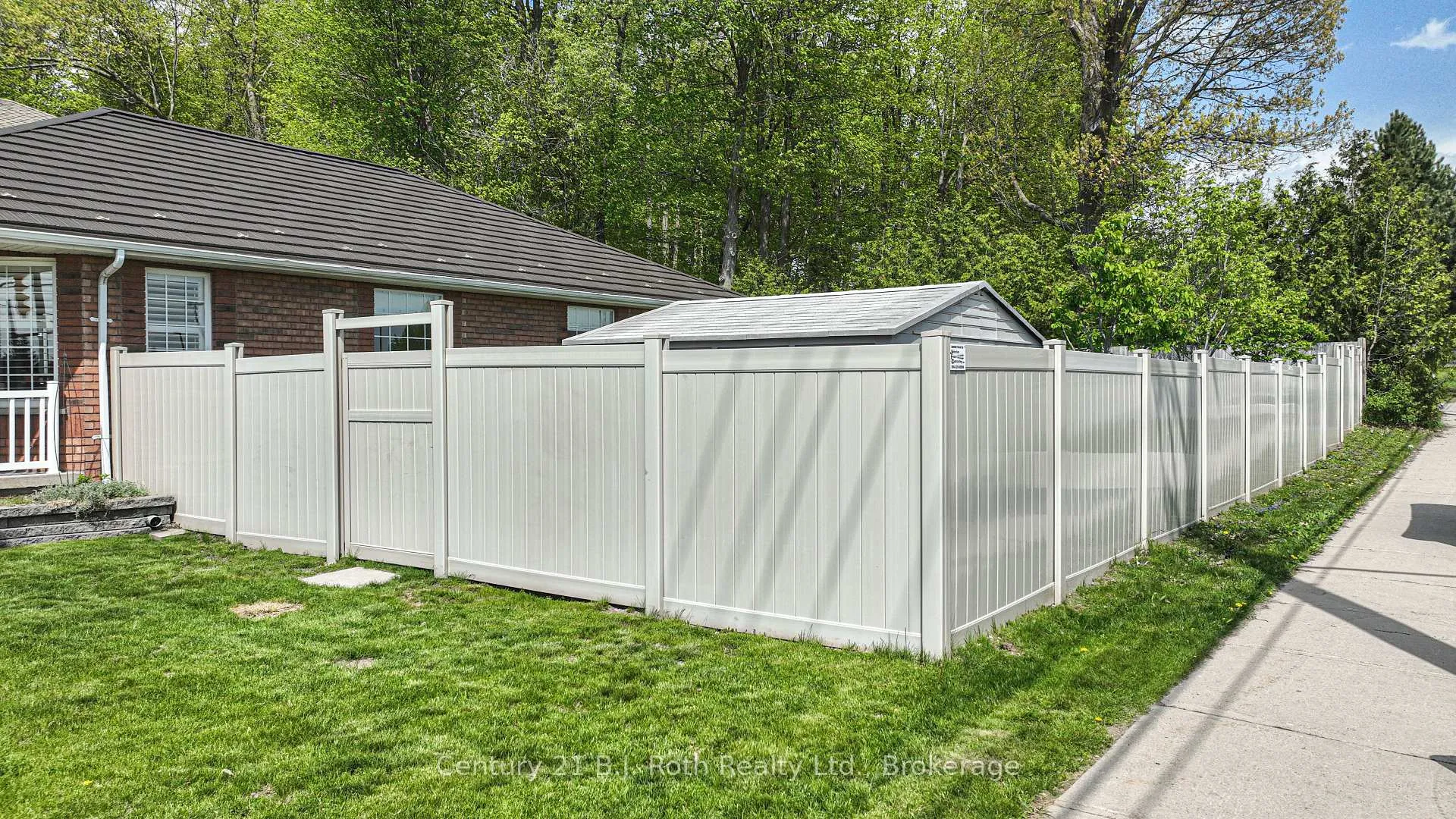 Photo 4 of 3196 Monarch Drive, Orillia — HOMEH