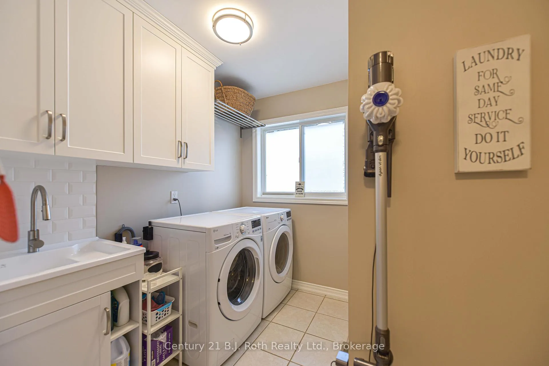 Photo 42 of 3196 Monarch Drive, Orillia — HOMEH