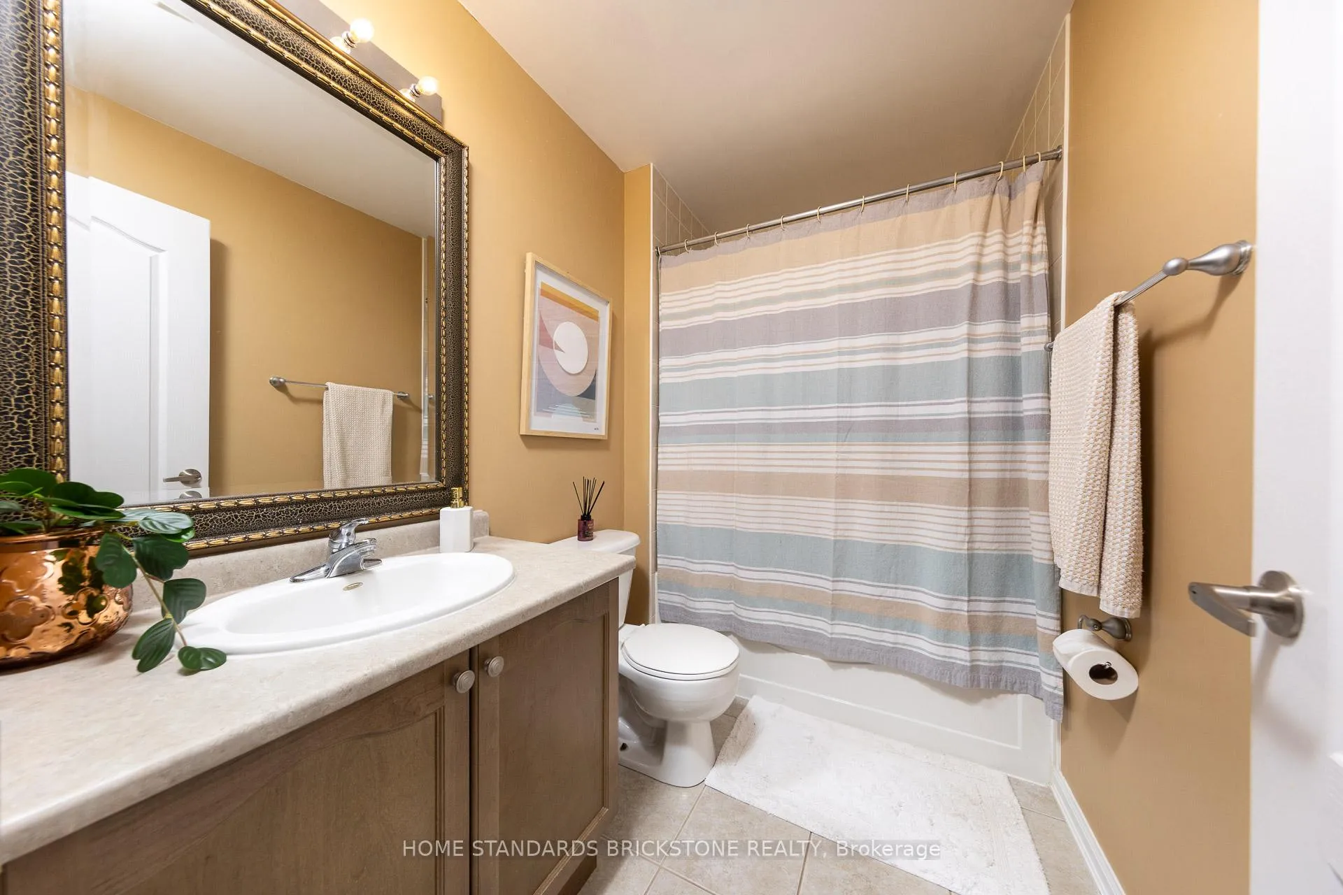 Photo 27 of 74 Nunn Crescent, New Tecumseth, Alliston — HOMEH