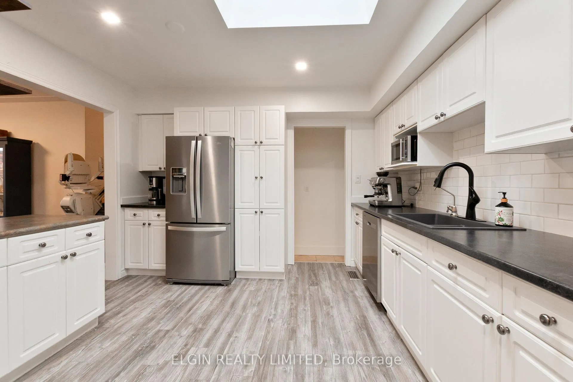Photo 15 of 6 Dunwich Drive, St. Thomas — HOMEH