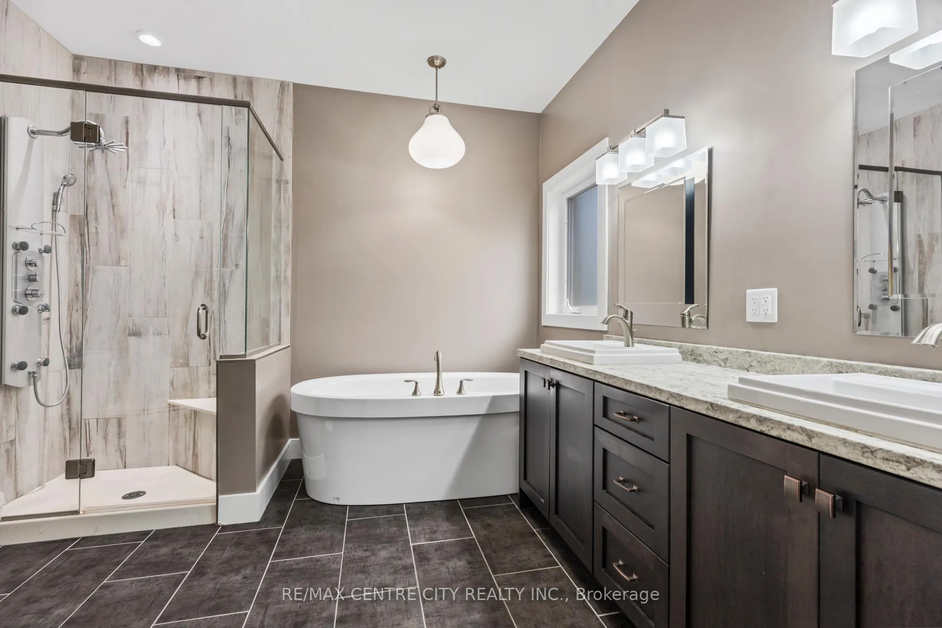 Photo 21 of 16 Old Course Road, St. Thomas — HOMEH