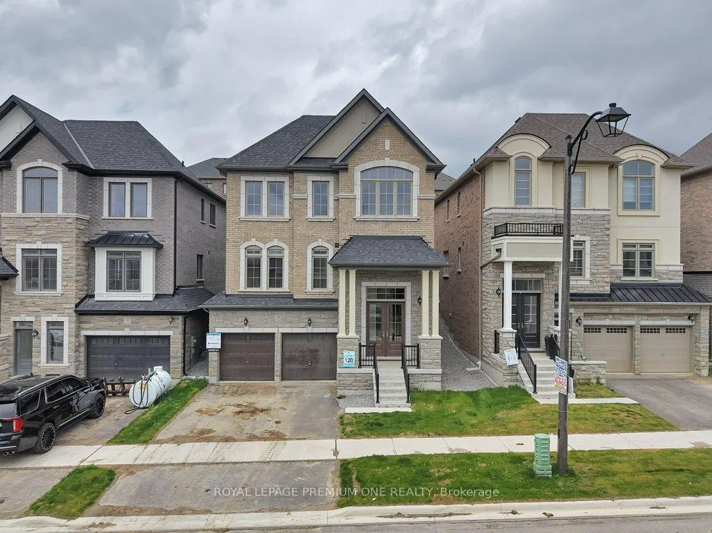 Photo 1 of 30 James Walker Avenue, Caledon, Caledon East — HOMEH