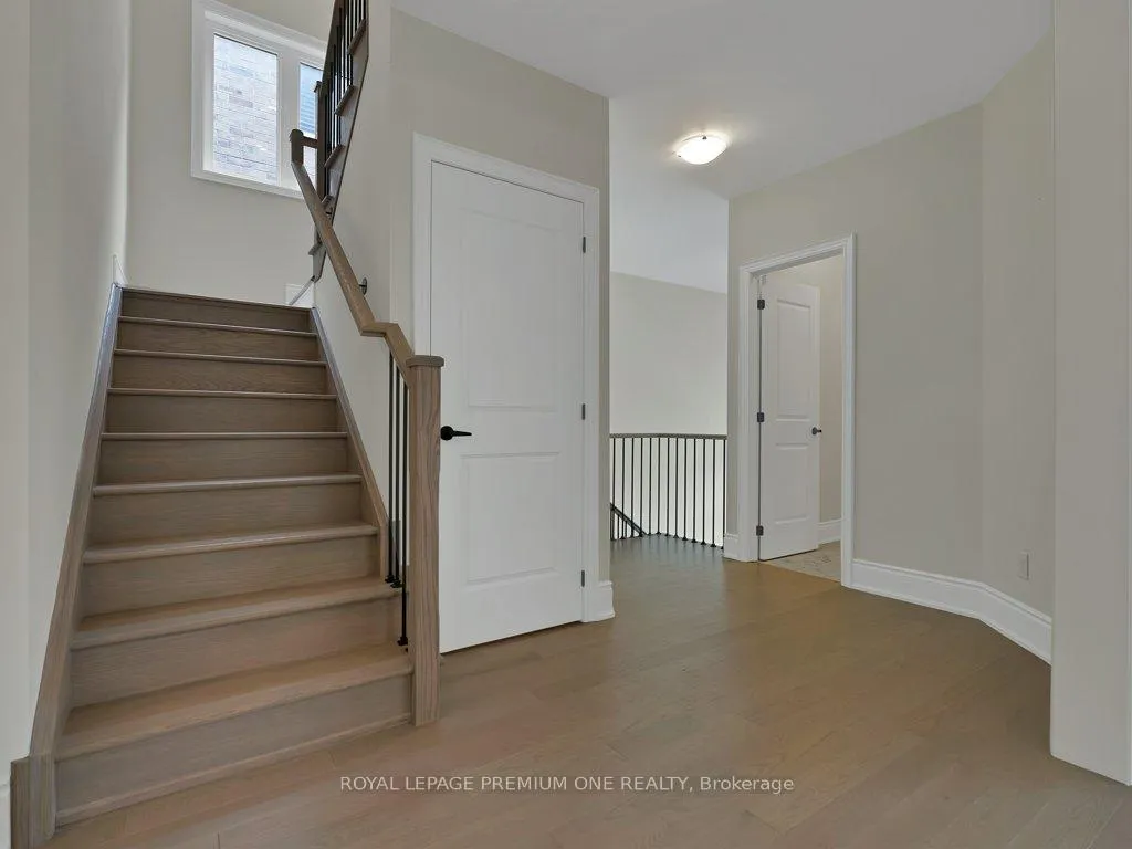 Photo 4 of 30 James Walker Avenue, Caledon, Caledon East — HOMEH