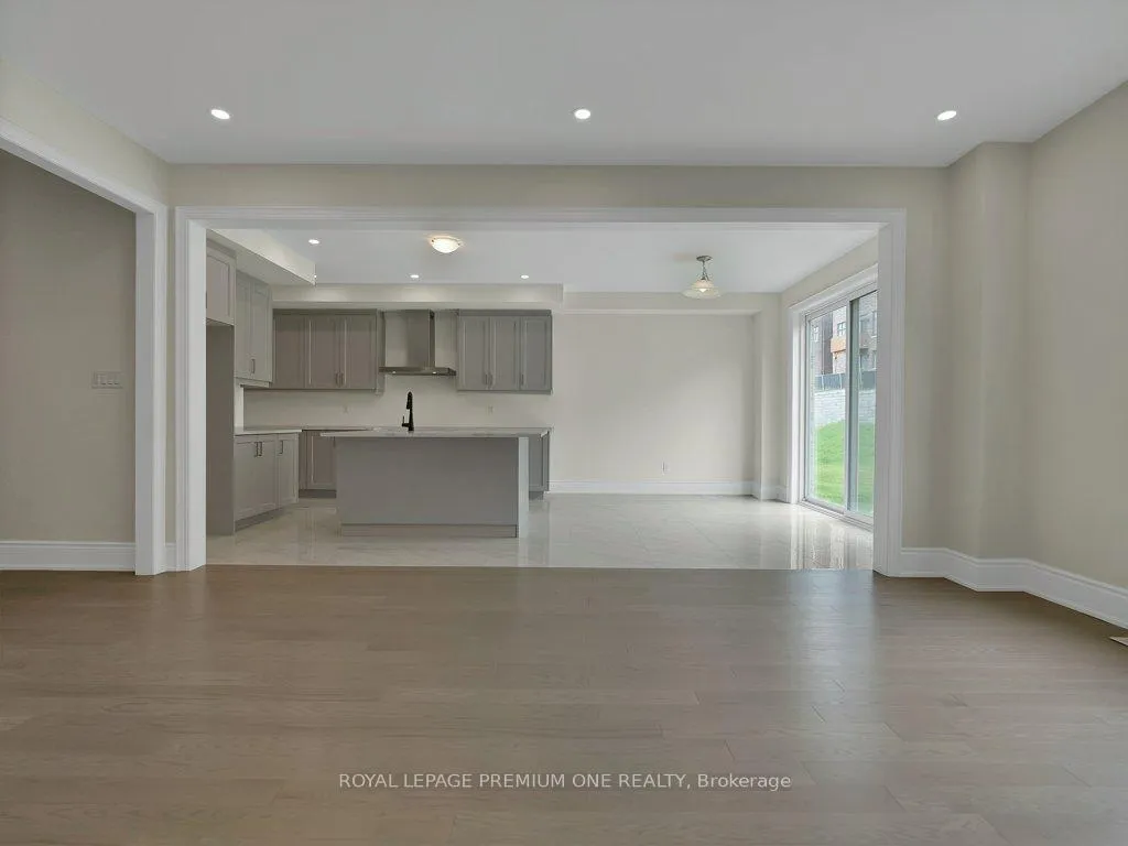 Photo 15 of 30 James Walker Avenue, Caledon, Caledon East — HOMEH
