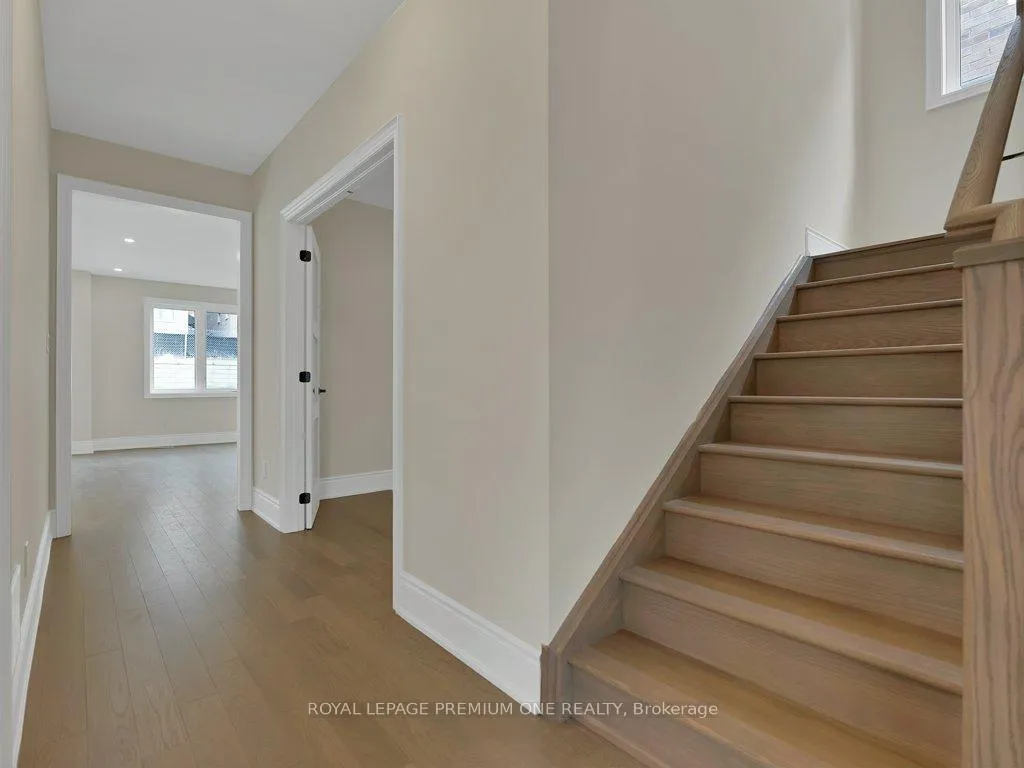 Photo 22 of 30 James Walker Avenue, Caledon, Caledon East — HOMEH