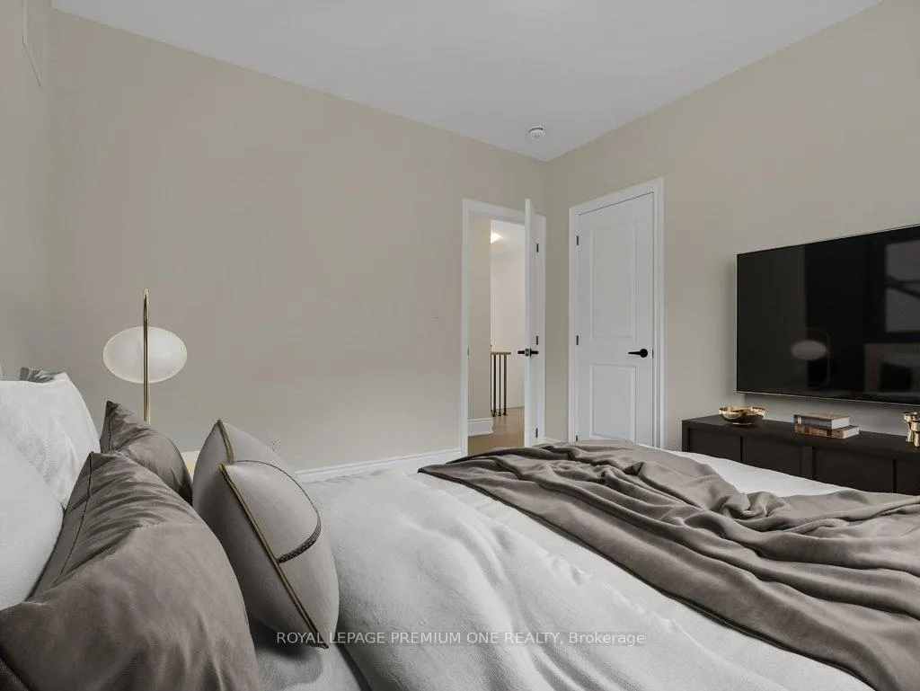 Photo 34 of 30 James Walker Avenue, Caledon, Caledon East — HOMEH
