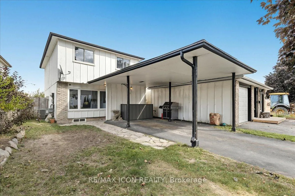 Photo 2 of 331 Preston Parkway, Cambridge — HOMEH