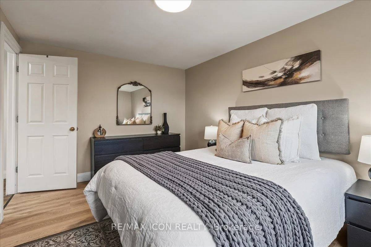 Photo 21 of 331 Preston Parkway, Cambridge — HOMEH