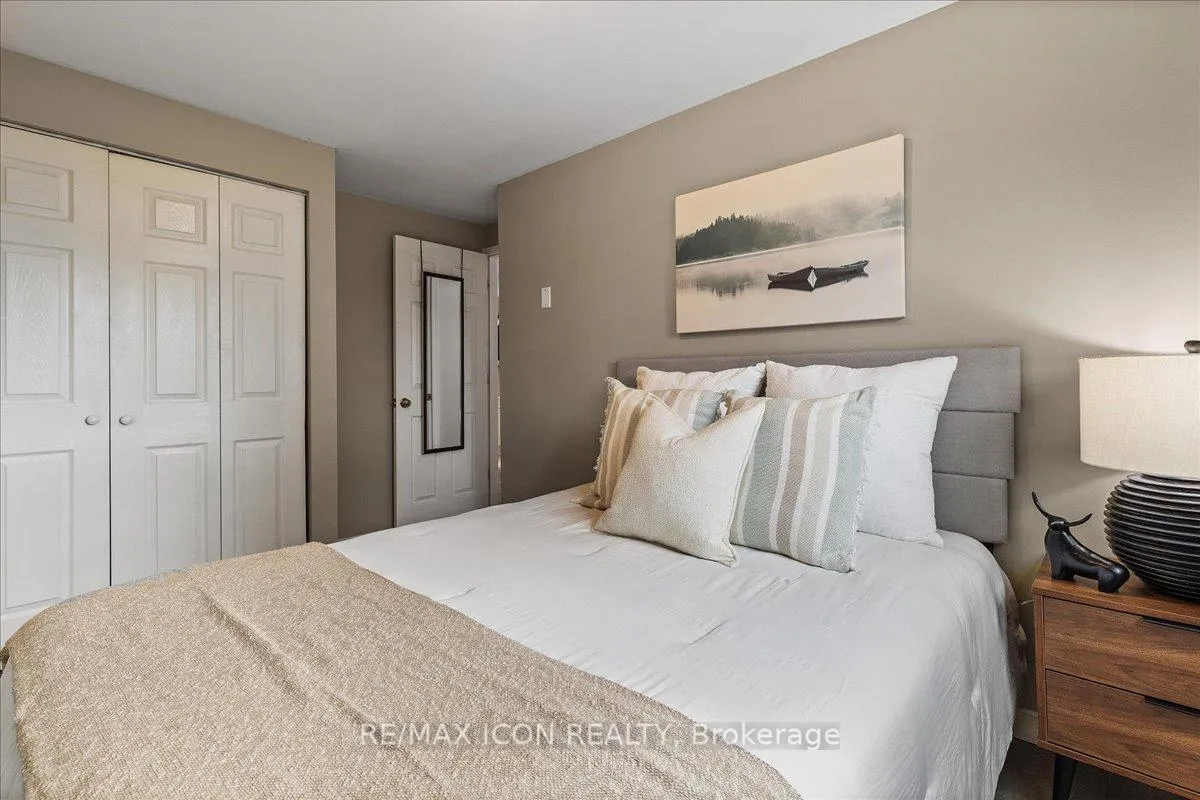Photo 24 of 331 Preston Parkway, Cambridge — HOMEH