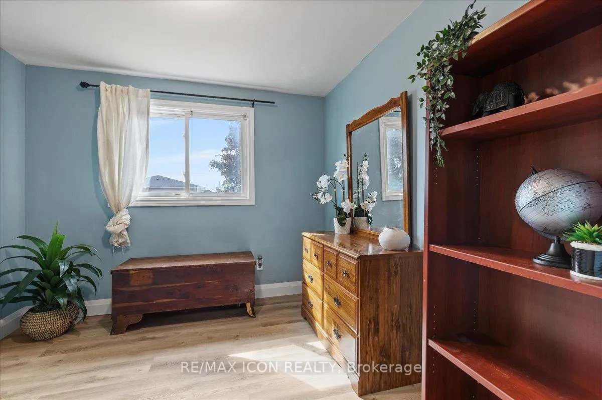 Photo 25 of 331 Preston Parkway, Cambridge — HOMEH