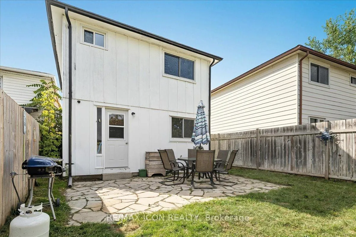 Photo 29 of 331 Preston Parkway, Cambridge — HOMEH
