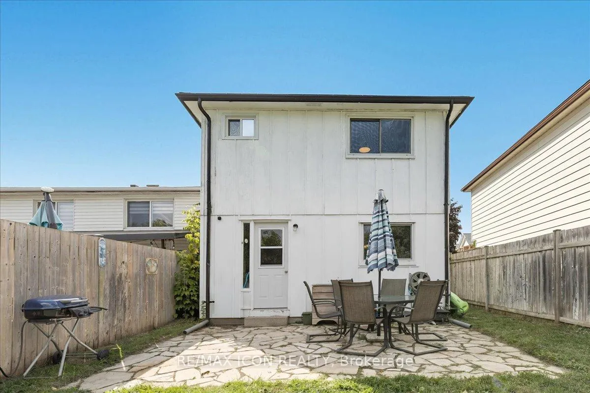 Photo 30 of 331 Preston Parkway, Cambridge — HOMEH