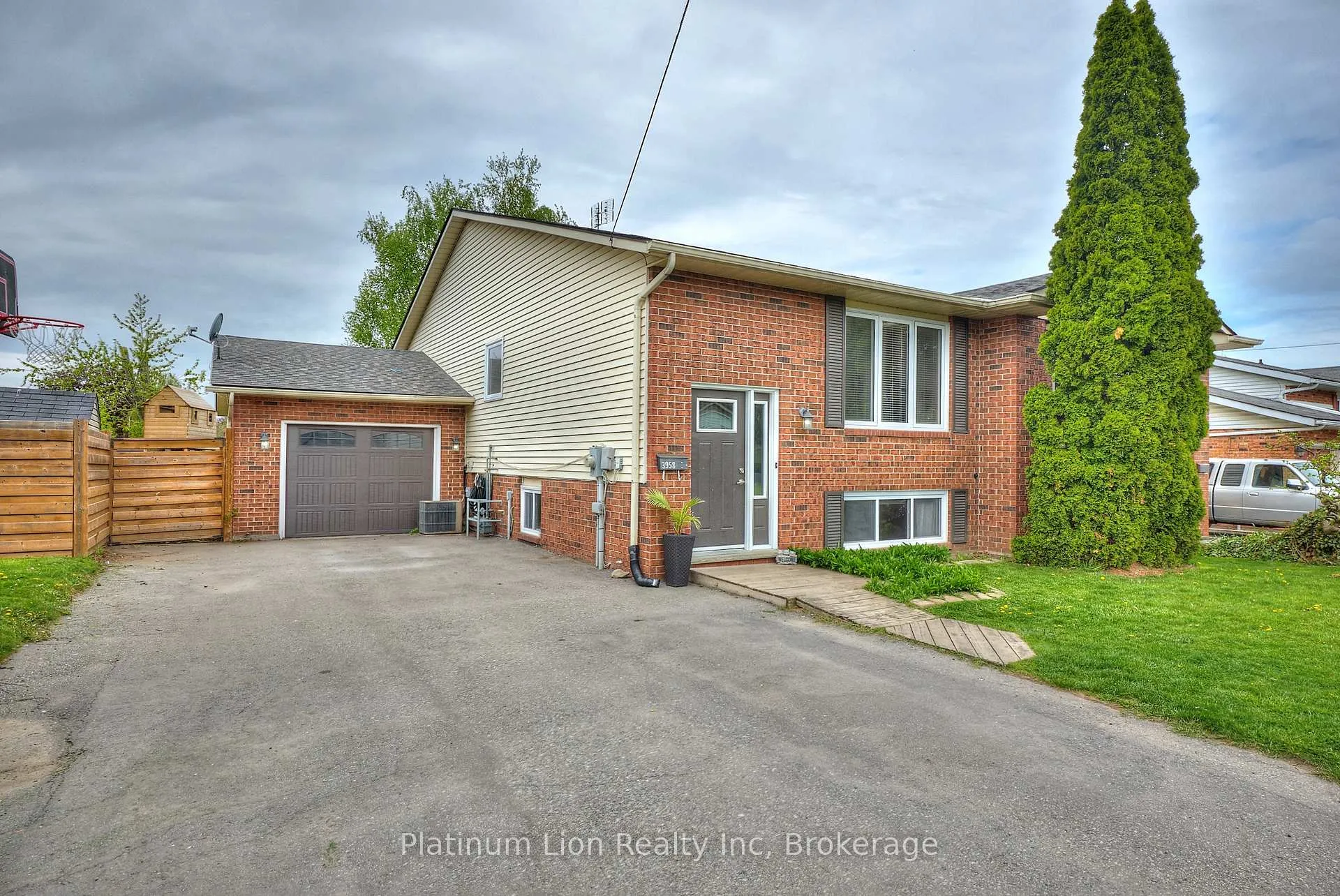 Front of 3958 23rd Street